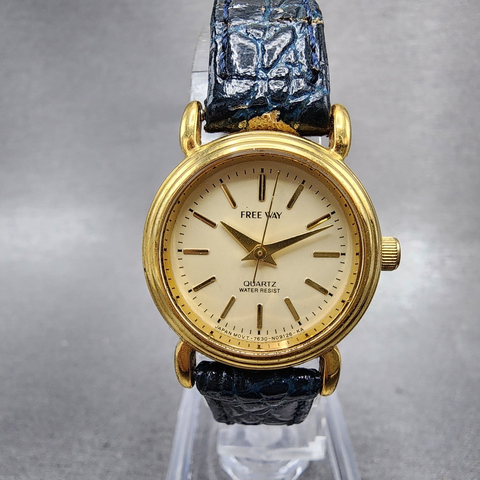 Citizen Freeway Watch Women 24mm Cream Dial Gold Tone Round New Battery VTG0