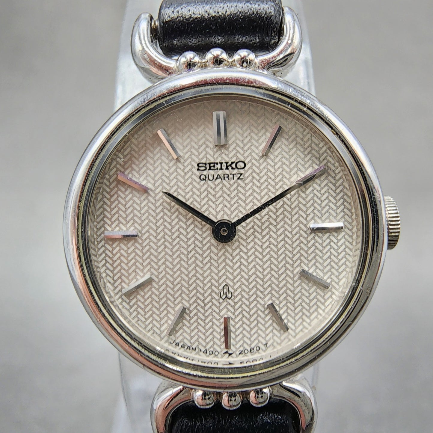 Seiko Watch Women 20mm Silver Dial Silver Tone Round 14000500 New Battery1