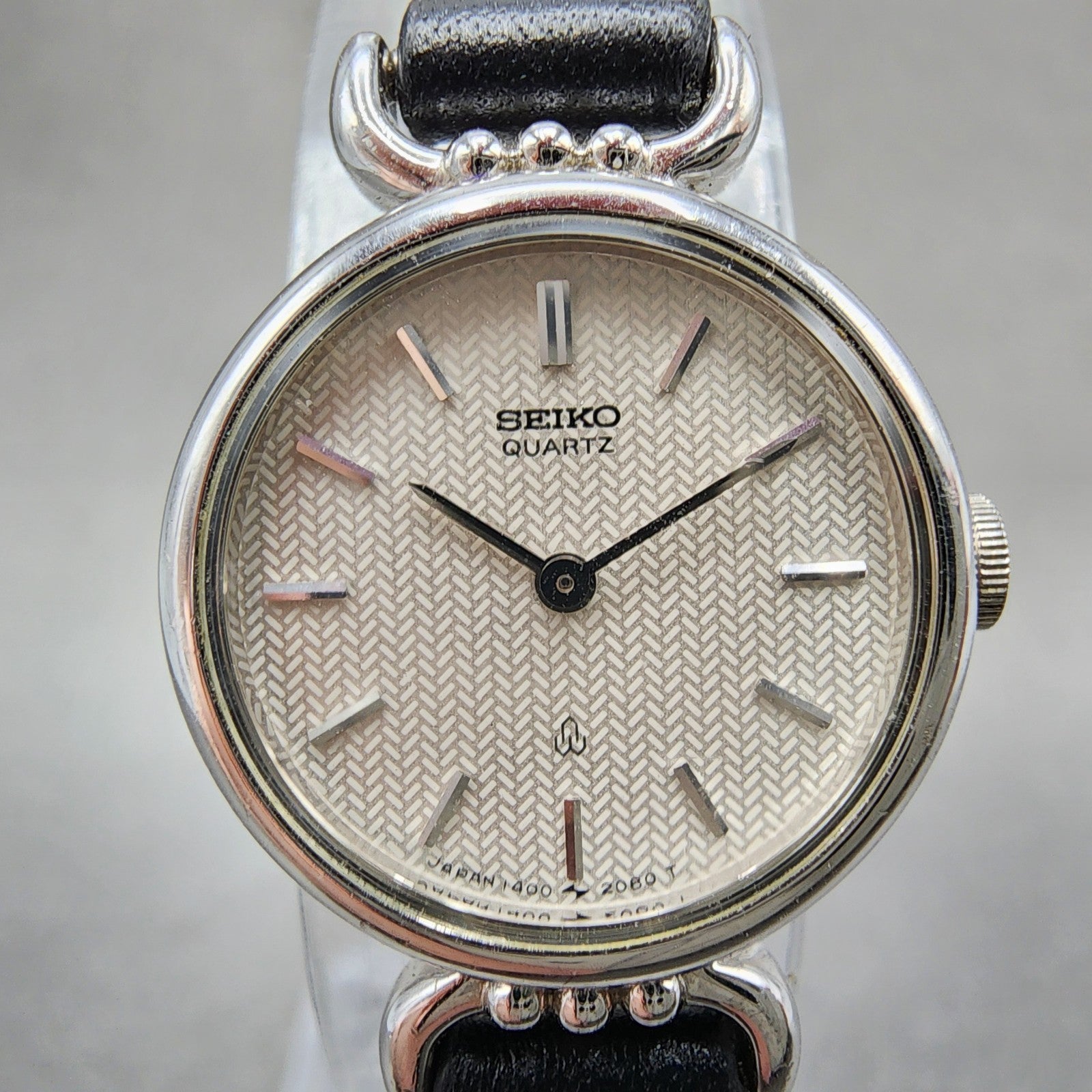 Seiko Watch Women 20mm Silver Dial Silver Tone Round 14000500 New Battery1