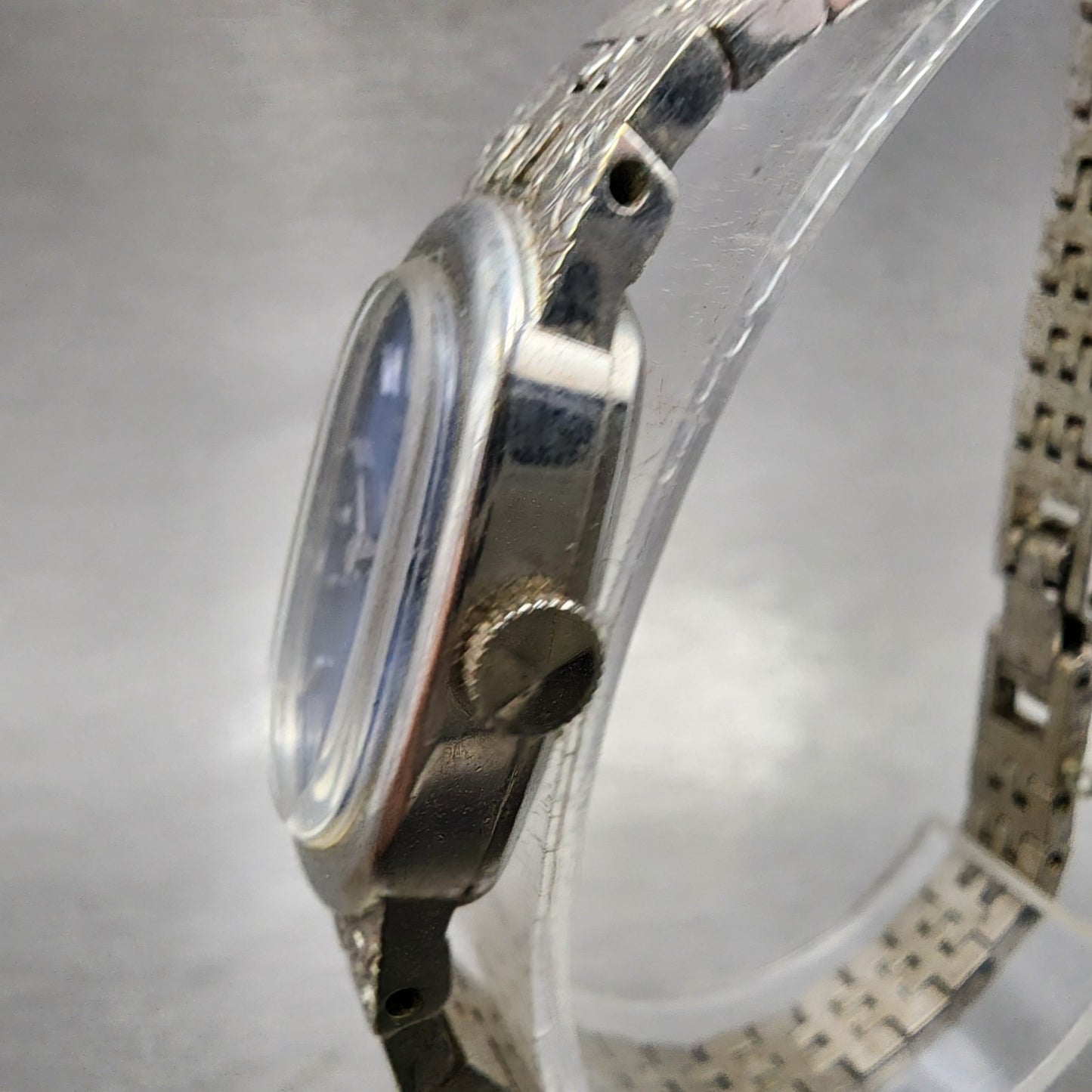 Seiko Watch Women 16mm Blue Dial Silver Tone Oval Manual Wind 118309 Runs VTG2
