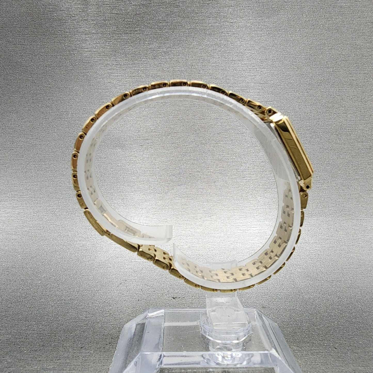 Seiko Tank Watch Women 16mm Champagne  Dial Gold Tone 1n010FH0 New Battery8