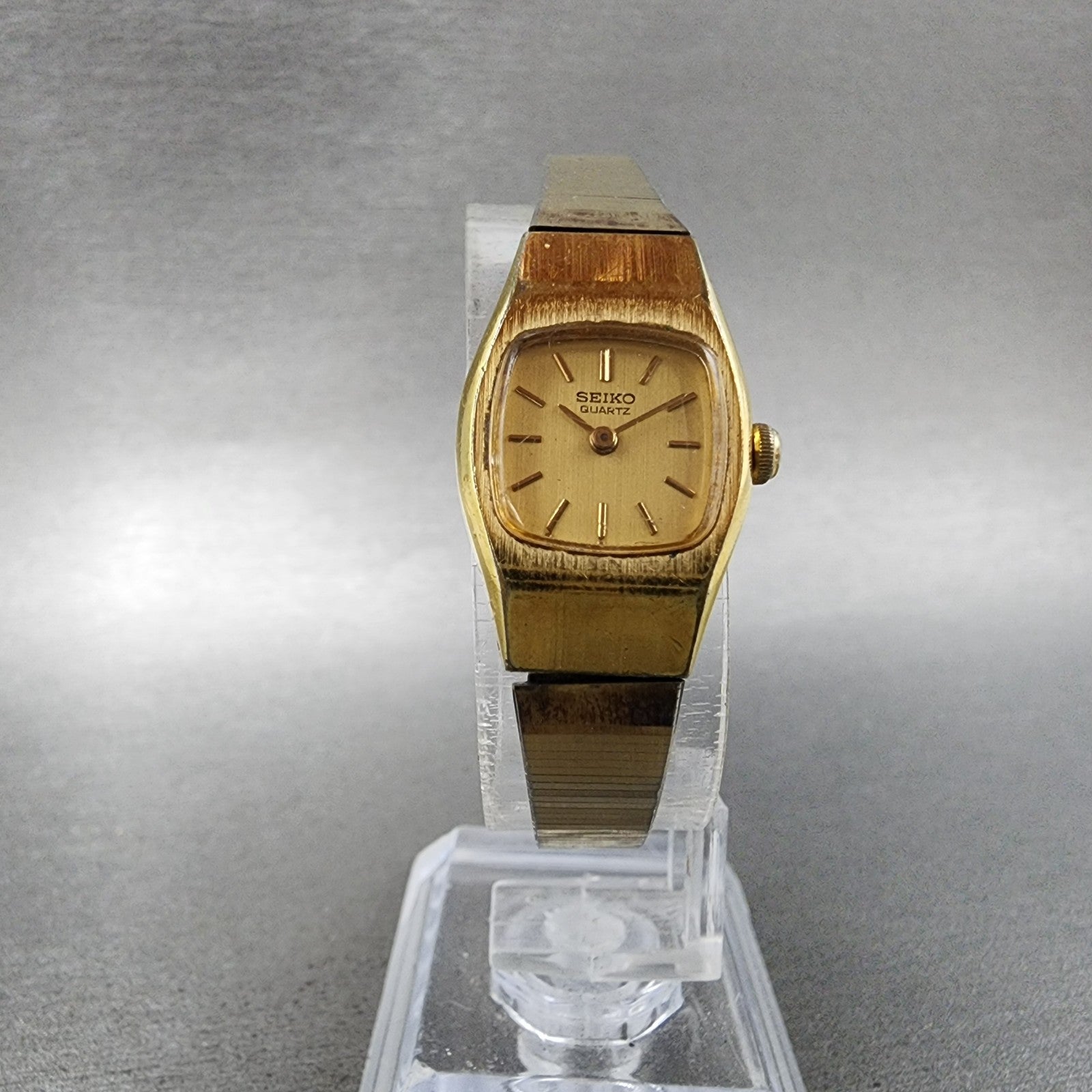 Seiko Watch Women 17mm Gold Dial Gold Tone Round 54205039 New Battery5