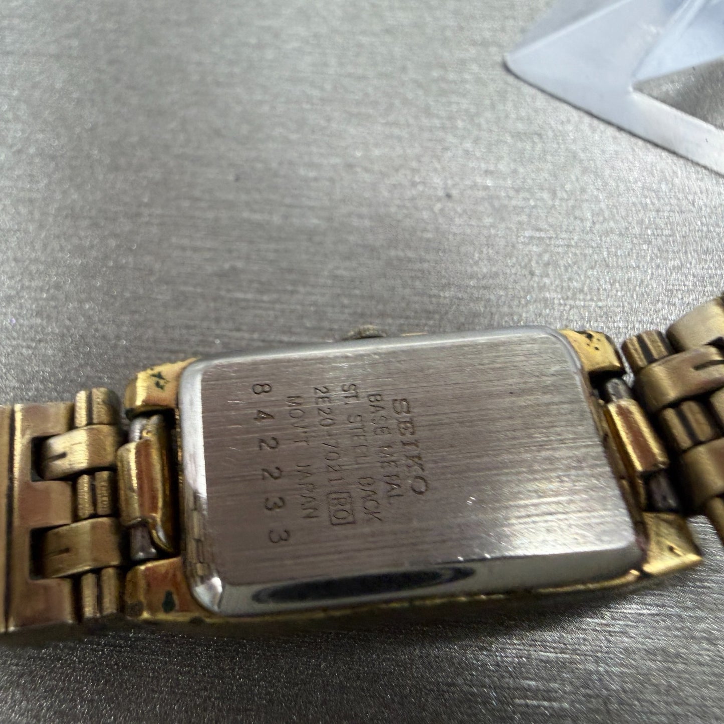 Seiko Tank Watch Women 13mm Champagne Dial Gold Tone 2e20-7021 New Battery 45678