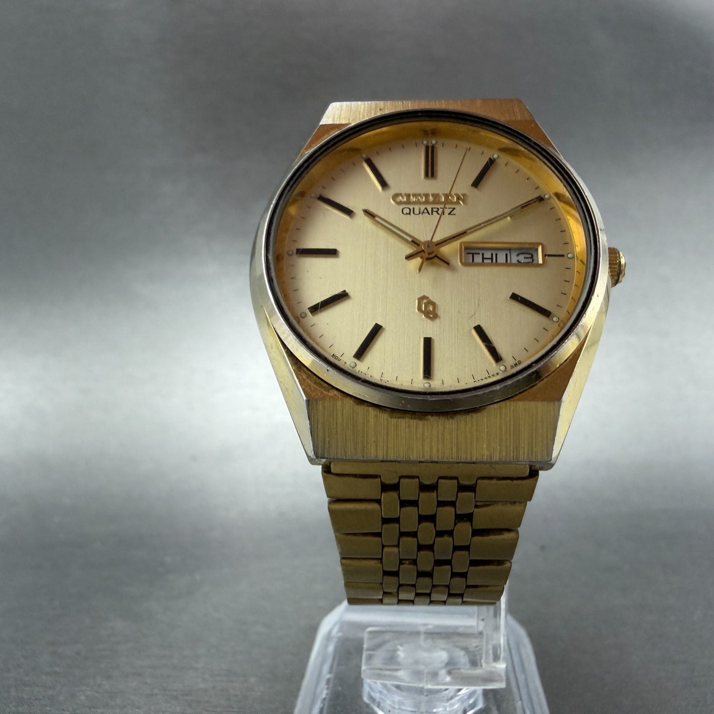 Citizen CQ Watch Men 35mm Champagne Dial Gold Tone Daydate 6101-S16903 NewBat BC5