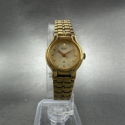 Seiko SX Watch Women 19mm Champagne Dial Gold Tone Round V401-0281 New Battery5