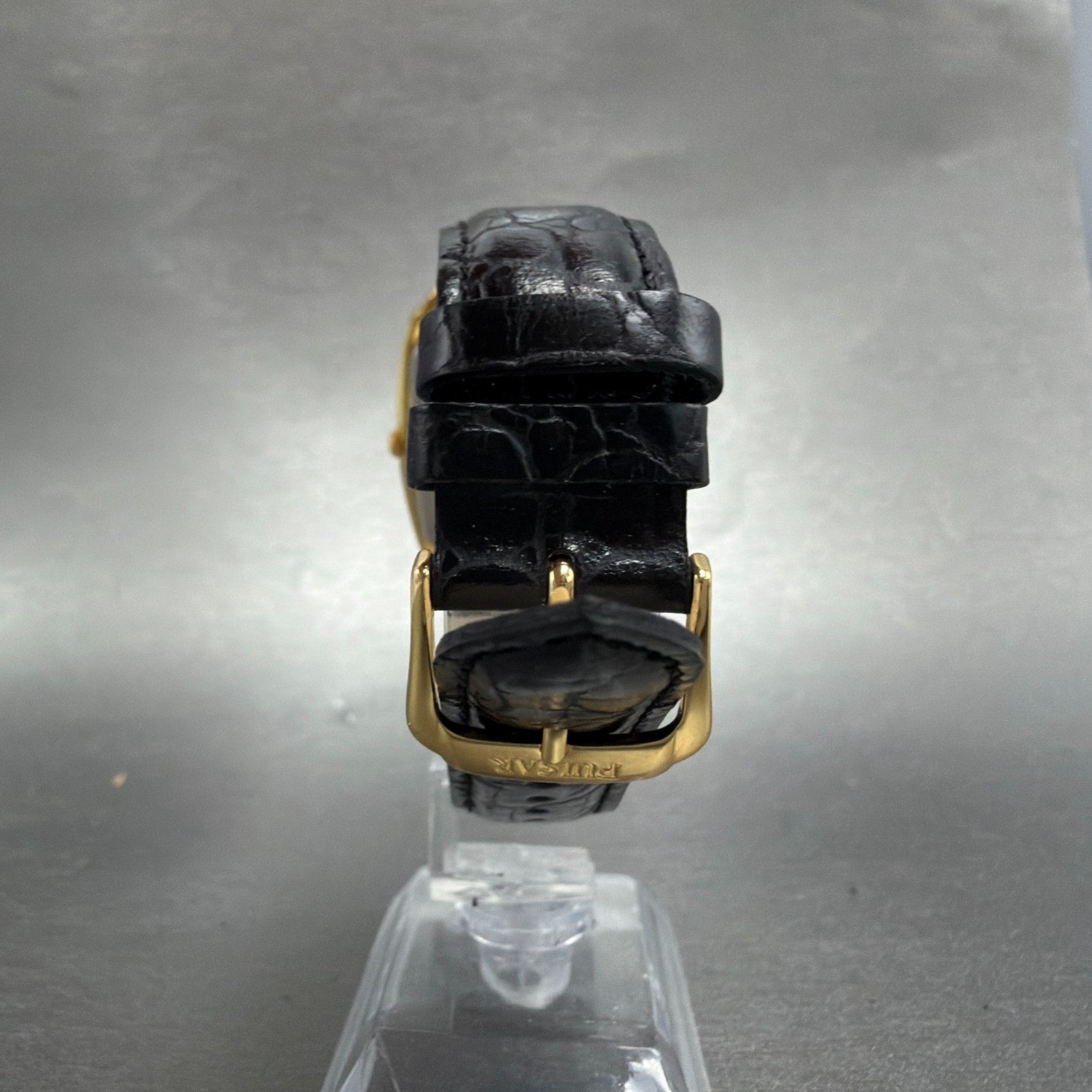 Pulsar Tank Watch Men 31mm Black Dial Gold Tone Date  SAMPLE PARTS8