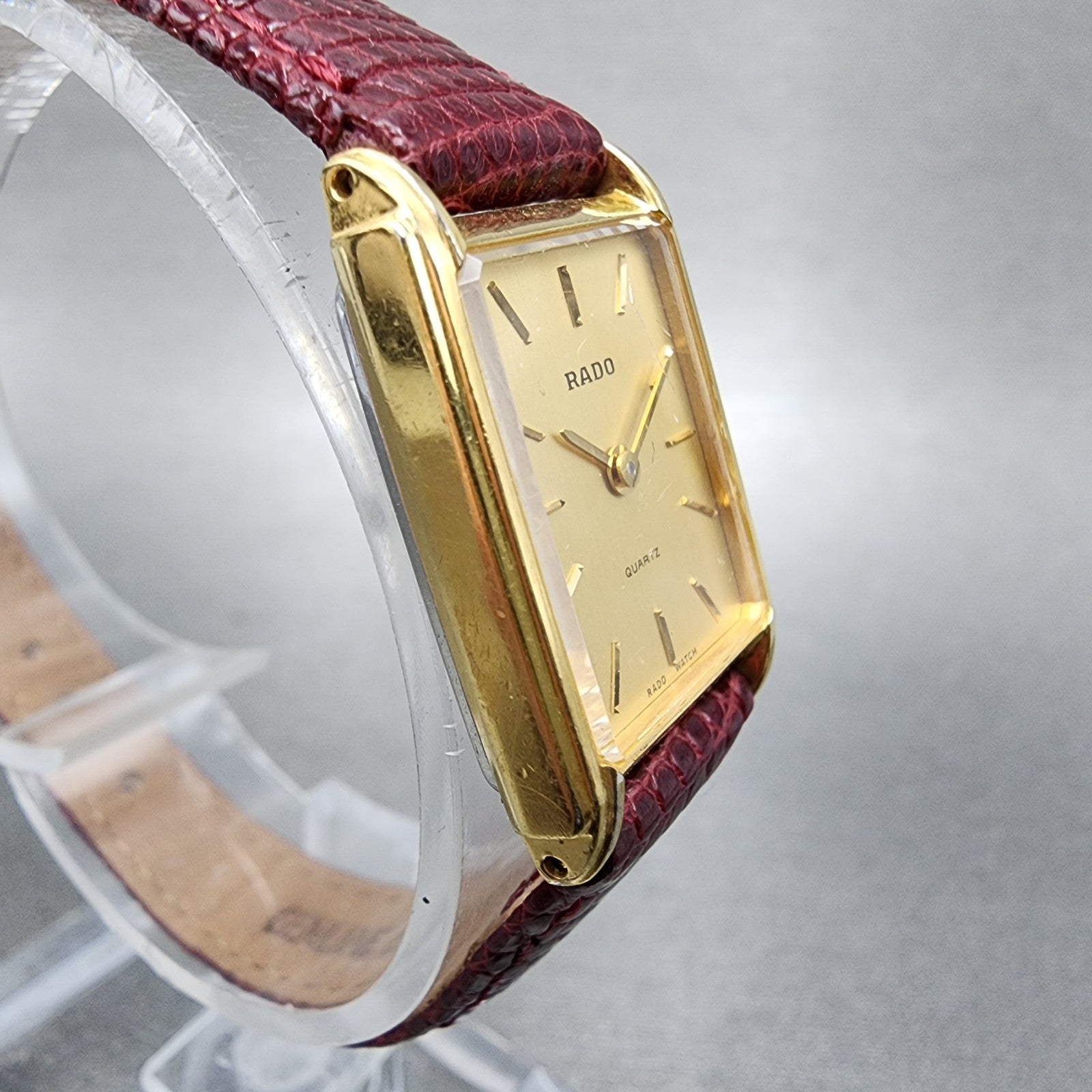 Rado Tank Watch Women 18mm Gold Dial Gold Tone Rectangle 133.9555.2 New BatteryA3