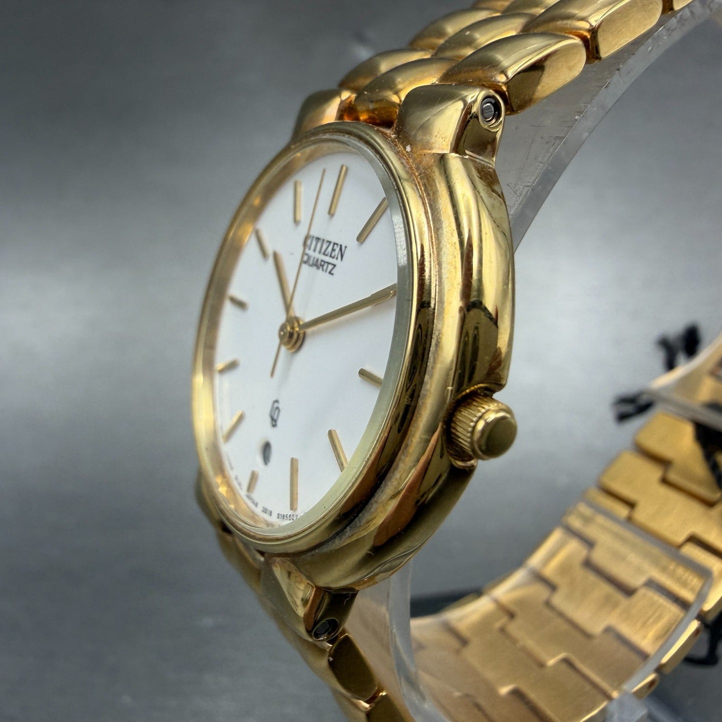 Citizen Watch Unisex 30mm White Dial Gold Tone Date Round 2818 New Battery NOS2