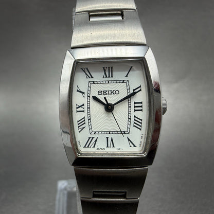 Seiko Tank Watch Women 20mm White Dial Silver Tone Rectangle 1N01-0DA0 New Batt0