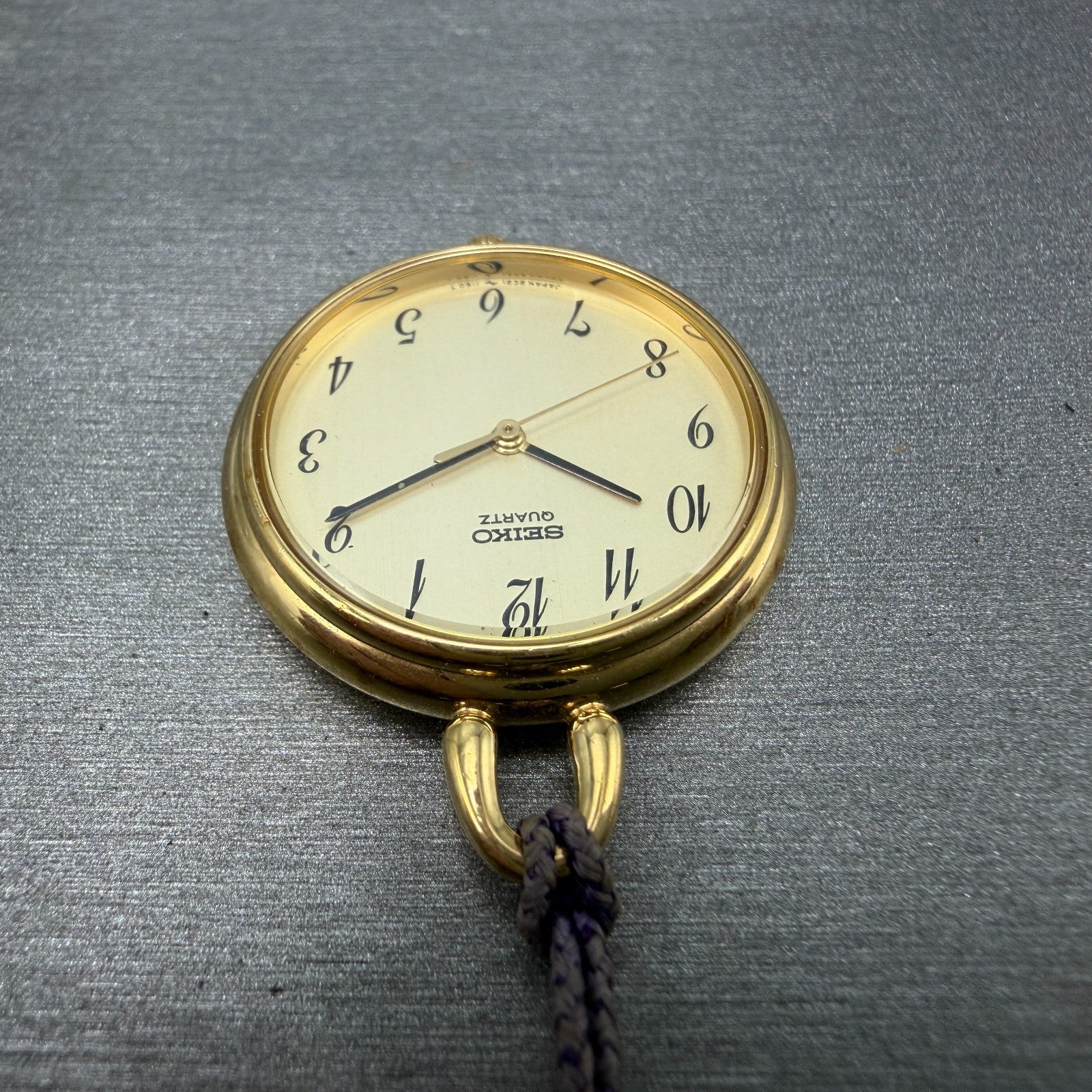 Seiko Pocket Watch Women 27mm Champagne Dial Gold Tone 2C21-0300 New Battery5