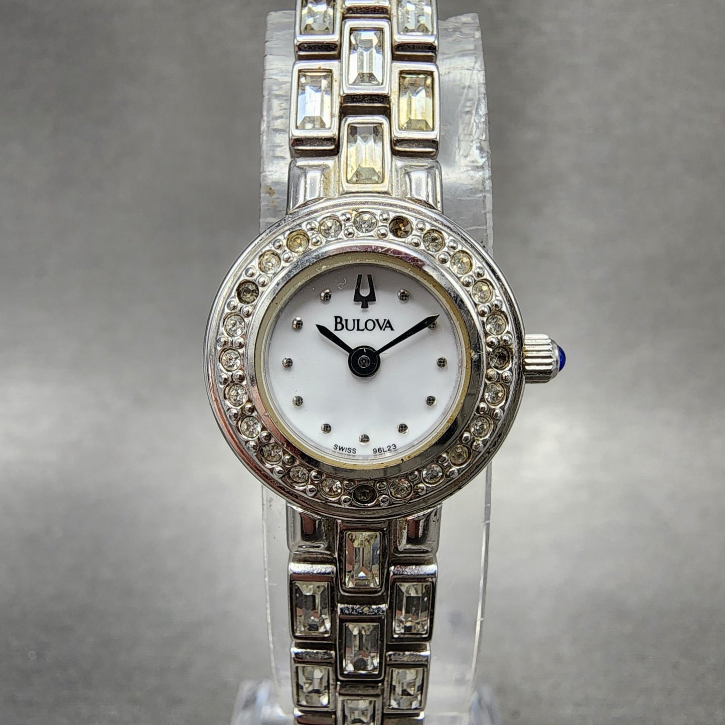 Bulova Crystal Watch Women 19mm White Dial Silver tone Round 96L23 New battery0