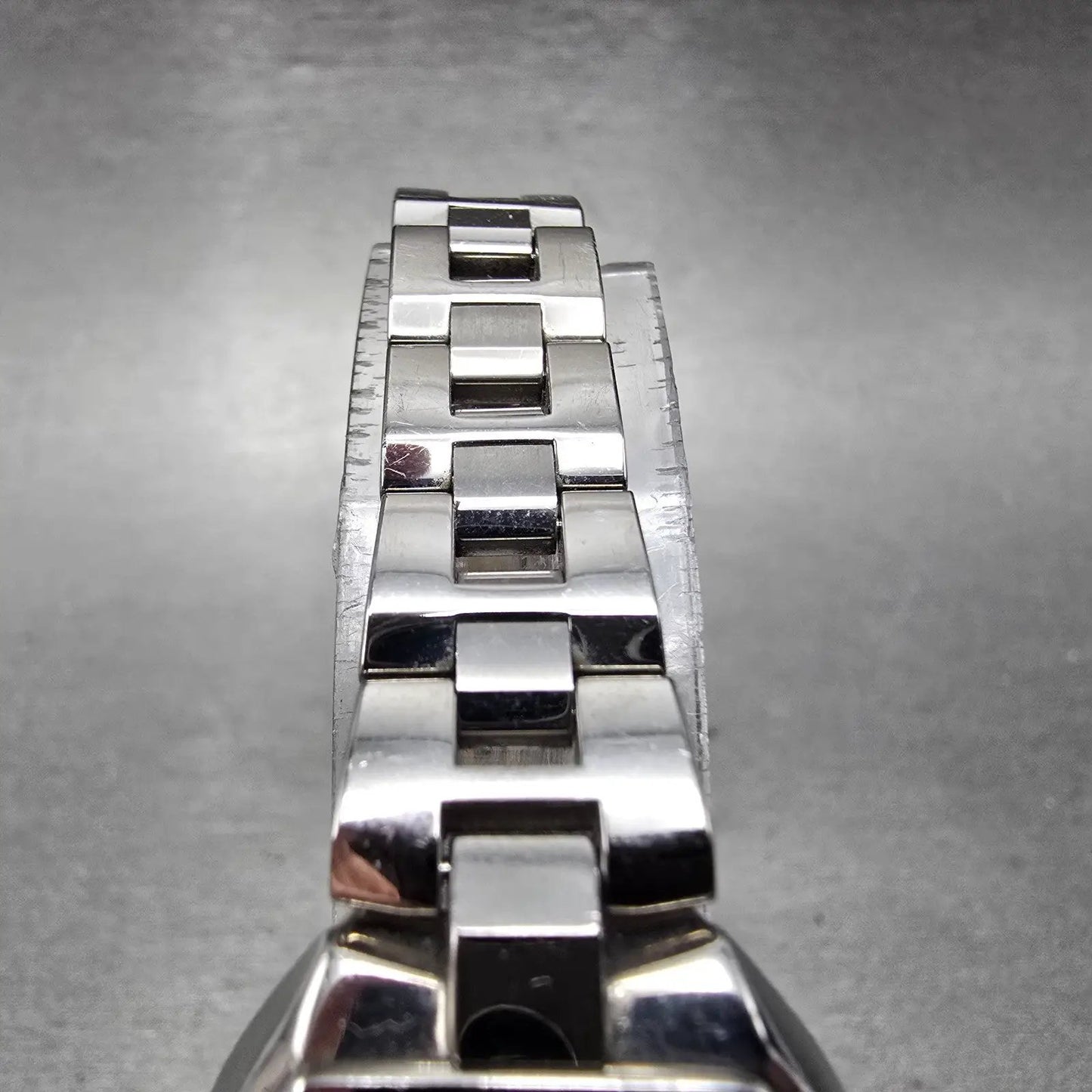 Seiko Lukia Atomic Solar Watch Women 26mm White Dial Silver Tone 1B22-0BY0 PARTS5