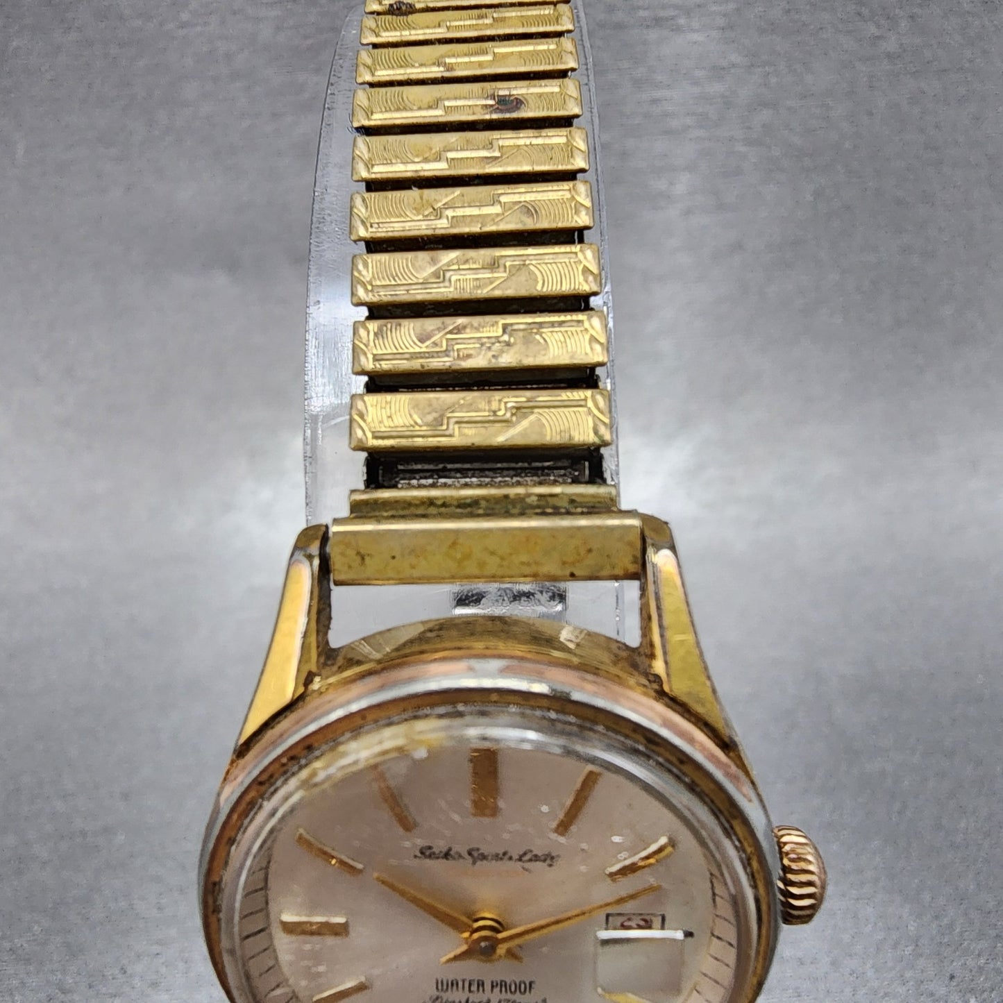 Seiko Sports Lady Watch Women 26mm Silver Dial Gold Tone Date Manual 340030 Runs4