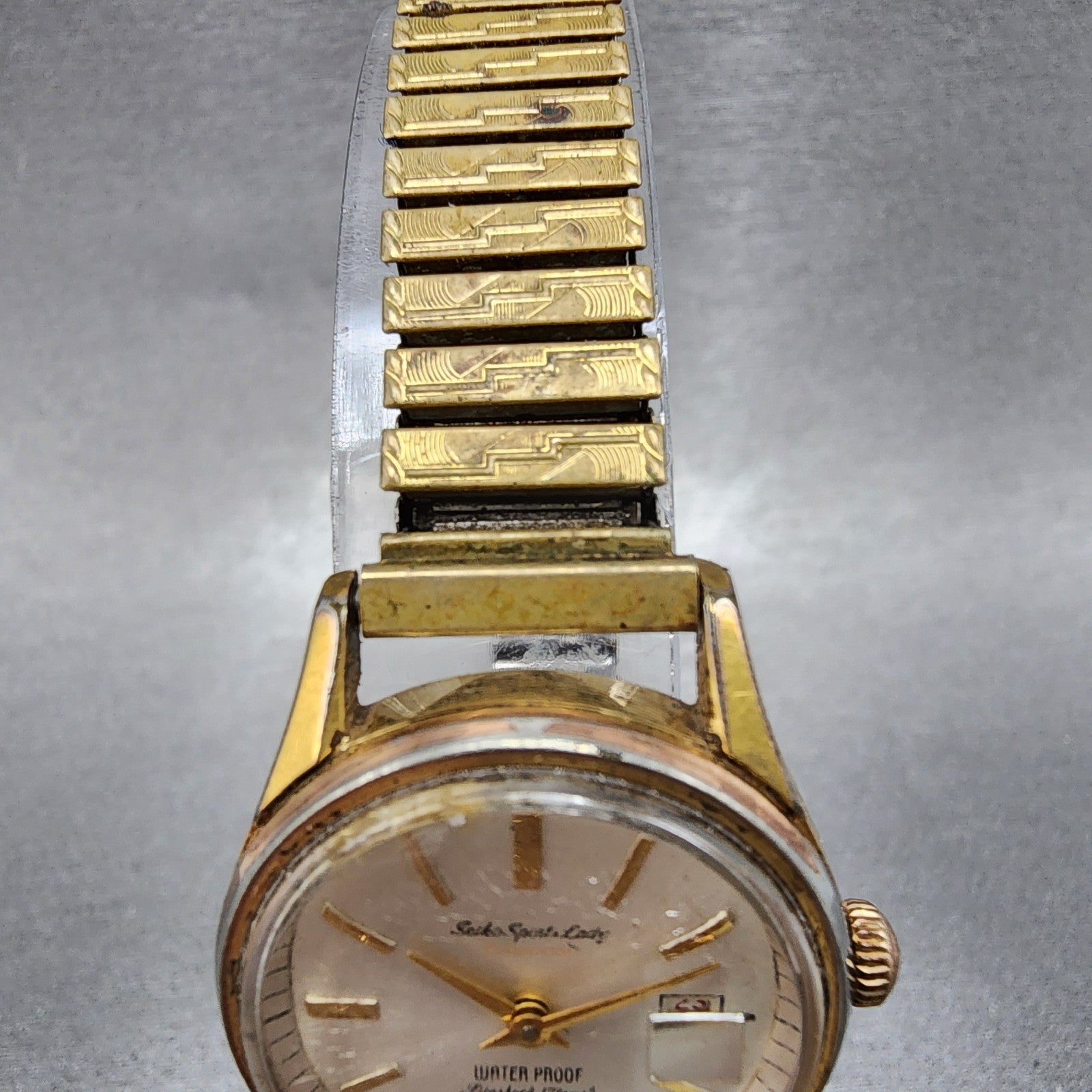 Seiko Sports Lady Watch Women 26mm Silver Dial Gold Tone Date Manual 340030 Runs4
