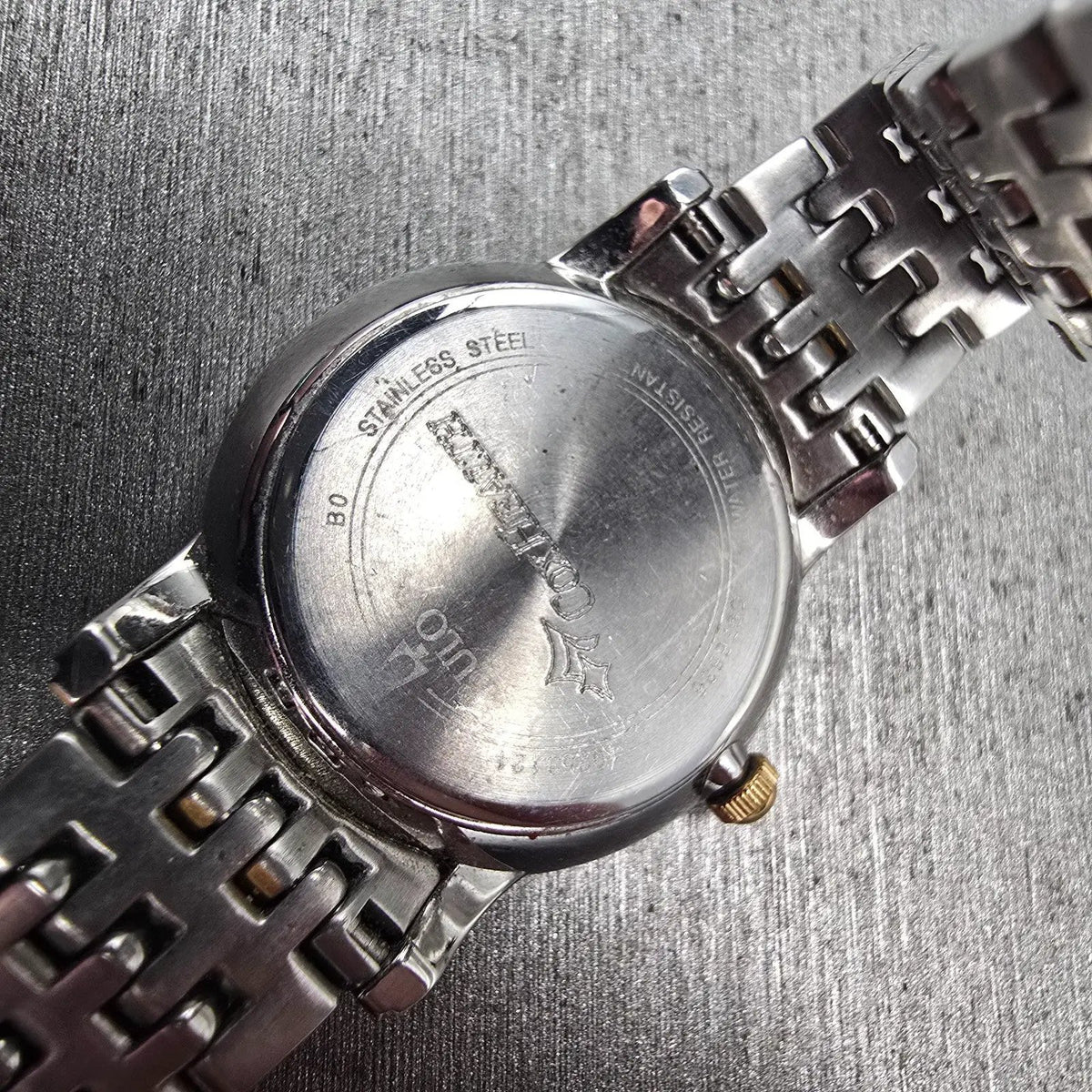 Bulova Watch Women 27mm Silver Dial Two Tone Round 98V29 New Battery10