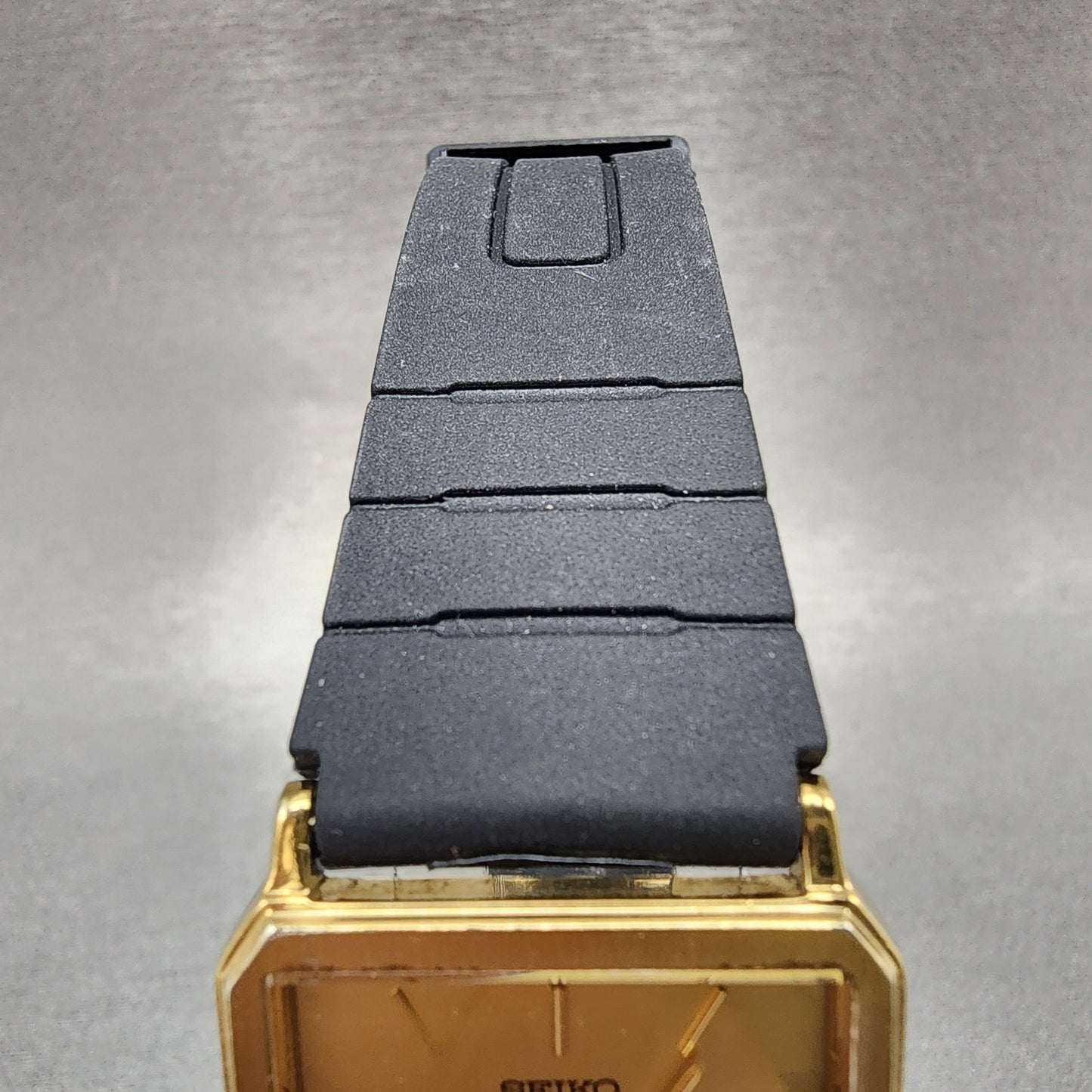 Seiko Tank Watch Men 26mm Champagne Dial Gold Tone Octagon 5p305a00 PARTS5