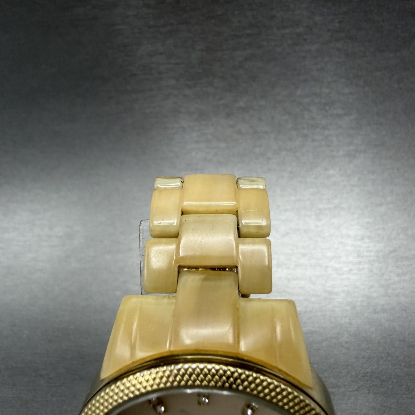 Michael Kors Jet Set Watch Women 37mm MOP Dial Gold Tone Daydate MK-5039 NewBatt4