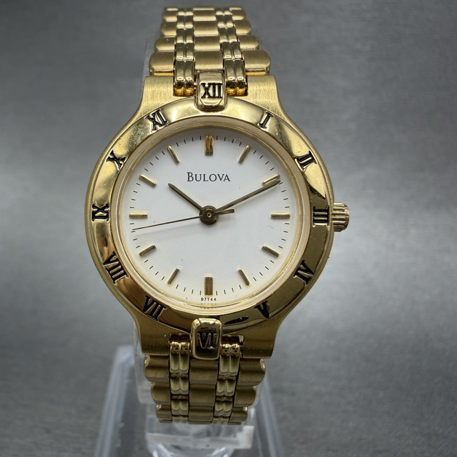 Bulova Watch Women 25mm White Dial Gold Tone Round 97T44 New Battery0