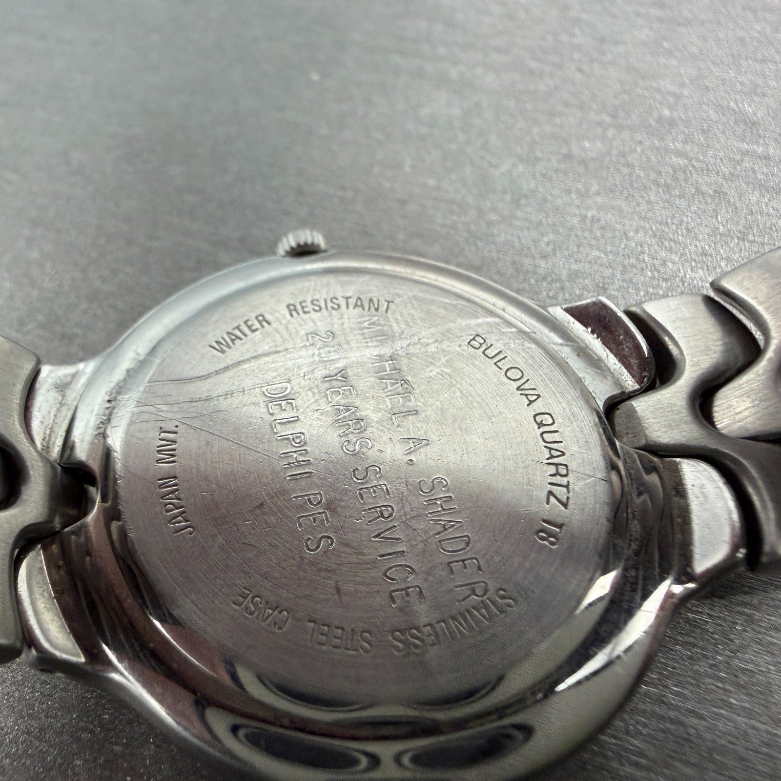 Bulova Watch Unisex 33mm White Dial Silver Tone Date Round 96B12 New Battery9