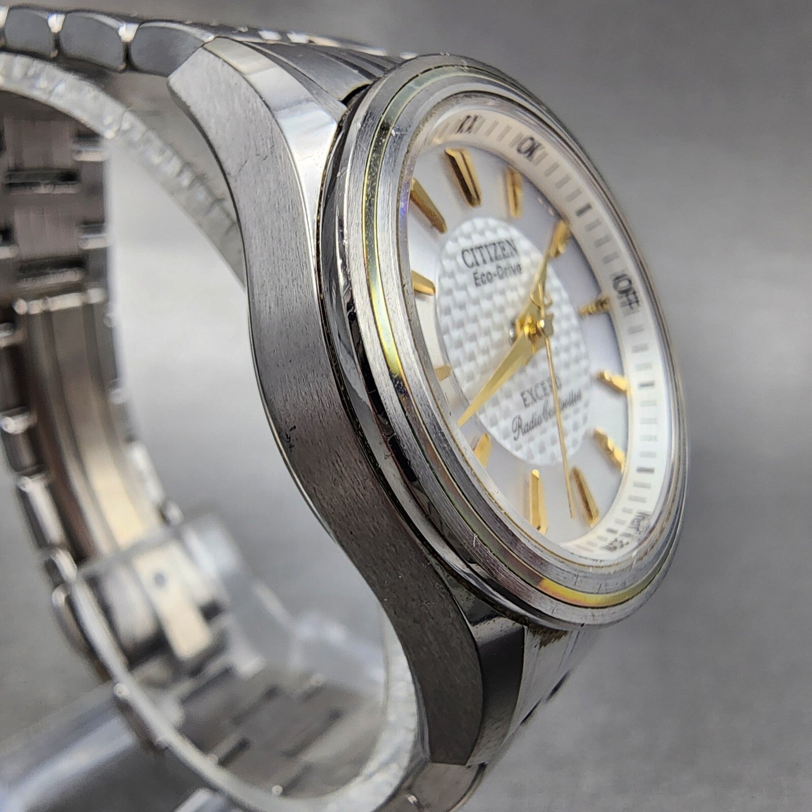 Citizen EcoDrive Exceed Watch Women 27mm White Dial Titanium H331T011403 Runs3