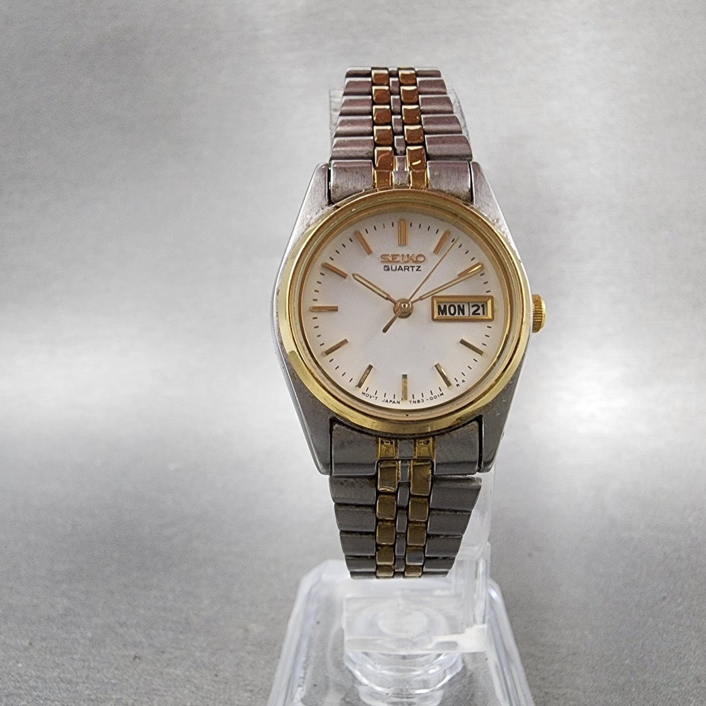 Seiko Watch Women 25mm White Dial Two Tone Daydate 7n830011 Round New Battery5