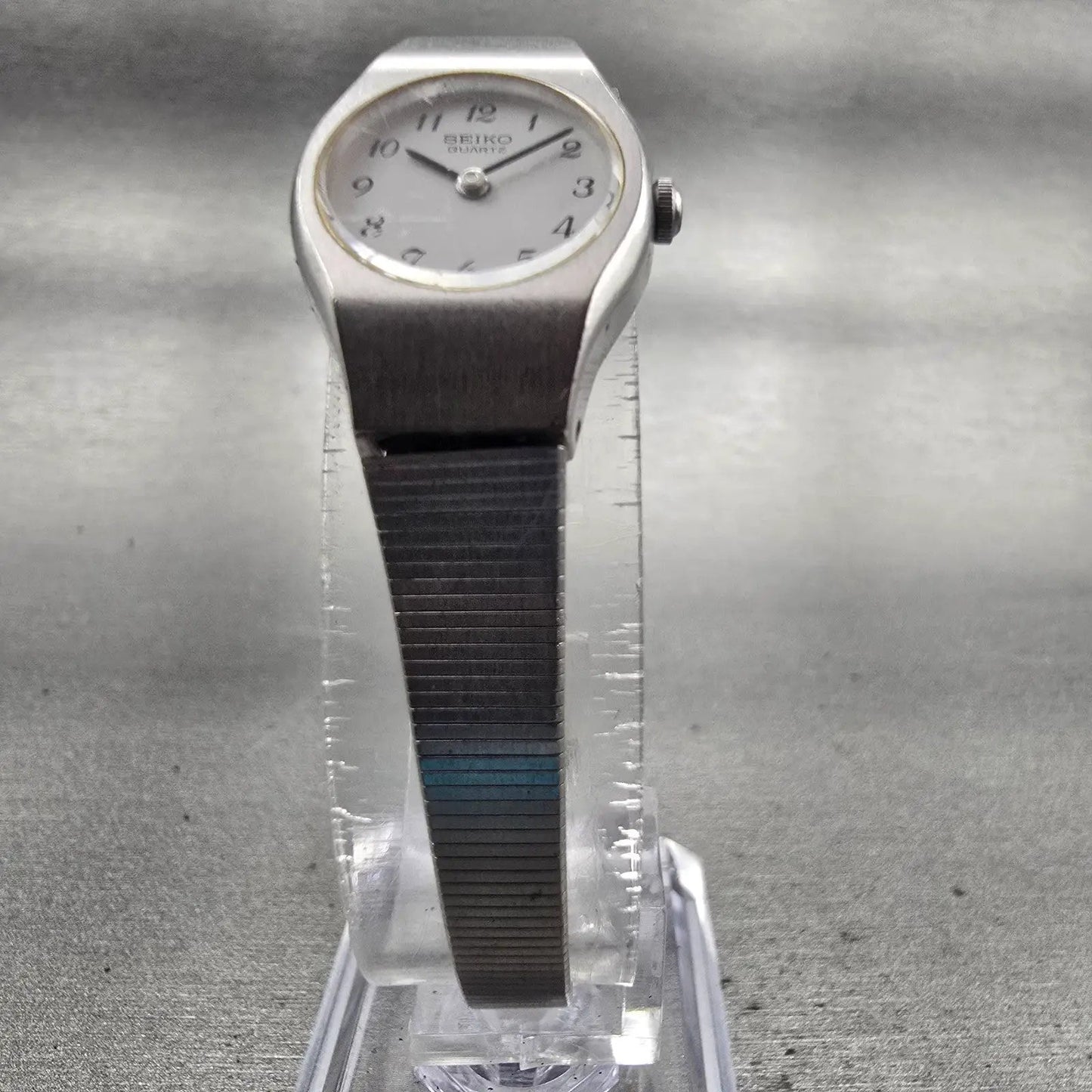 Seiko Watch Women 17mm White Dial Silver Tone Oval 2P20-0A89 New Battery Vintage5