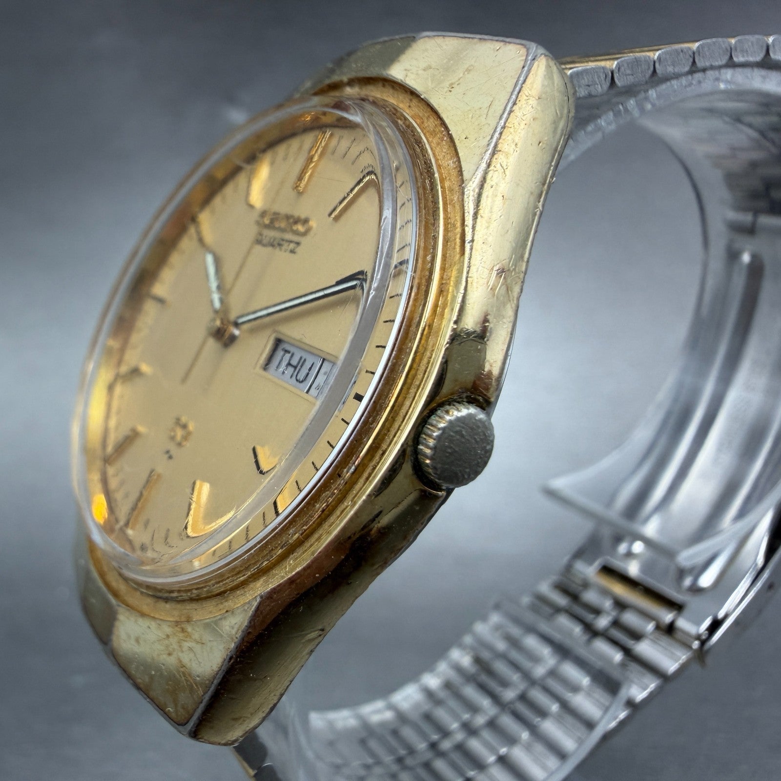Seiko SQ Watch Men 35mm Gold Dial Gold Tone Daydate Round 7123-8570 New Battery2
