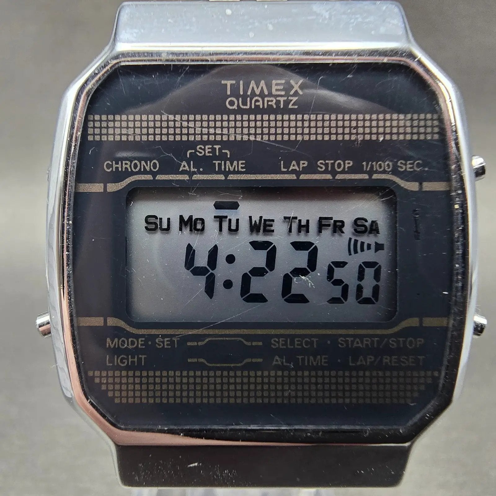 Timex Digital Watch Men 33mm Silver Alarm Chronograph New Battery Vintage1