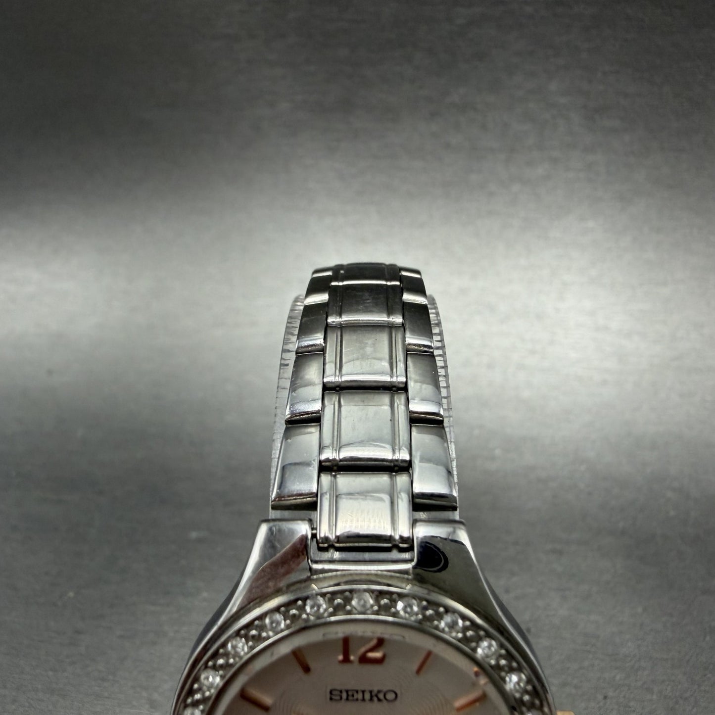 Seiko Watch Women 28mm Silver Dial Silver Tone Round Date 6N22-00D0 New Battery4