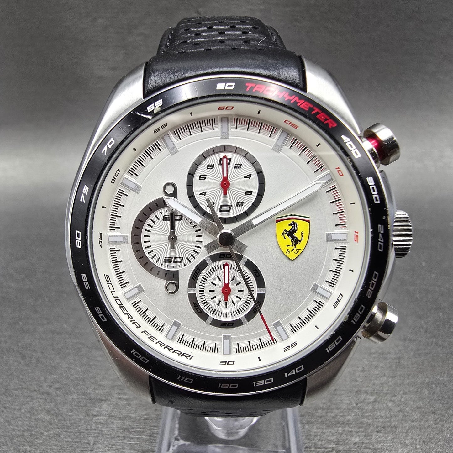Ferrari Speedracer Chronograph Watch Men 47mm White Dial Steel Round New Battery0