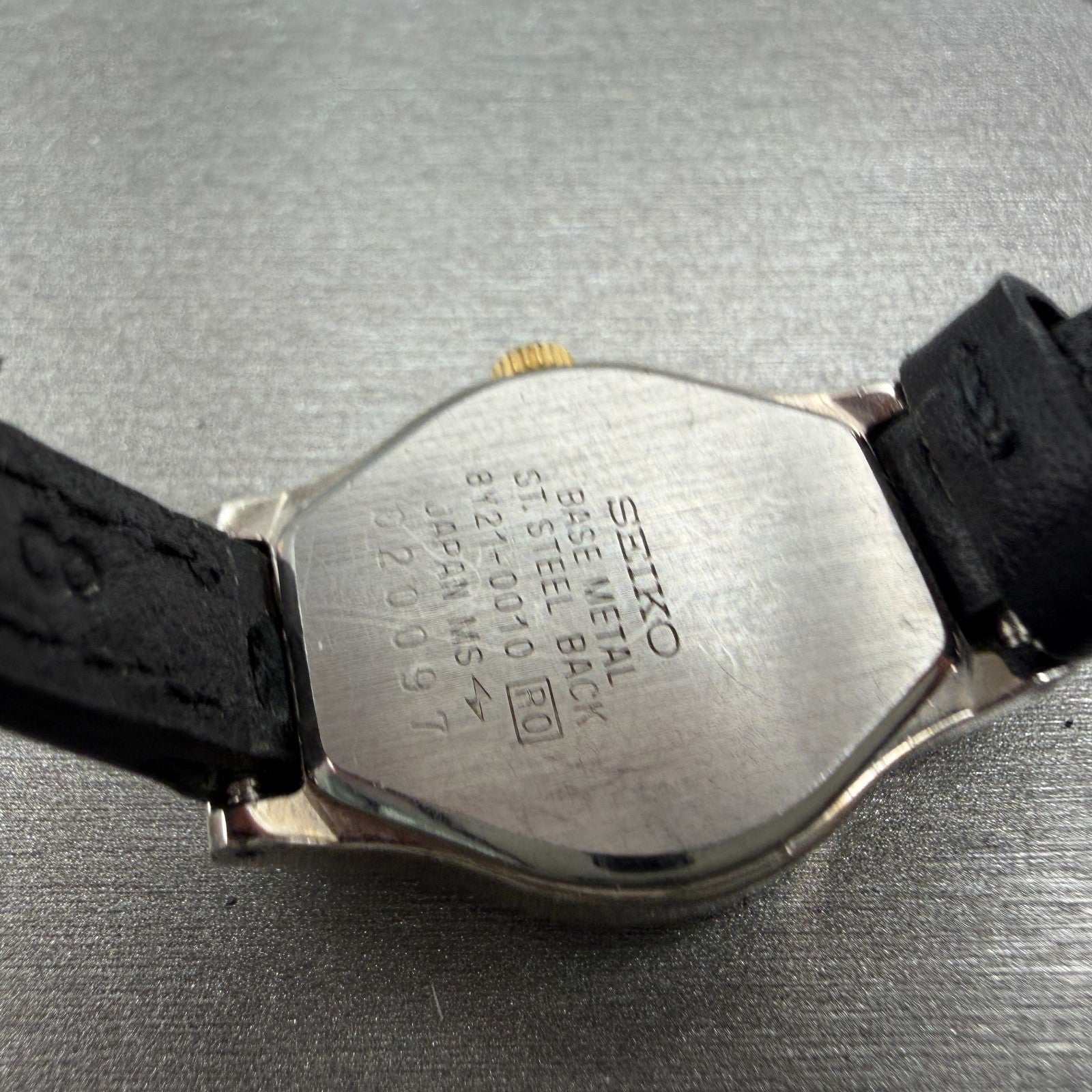 Seiko Watch Women 20mm Silver Dial Silver Tone Round 8Y210010  New Battery 56R9