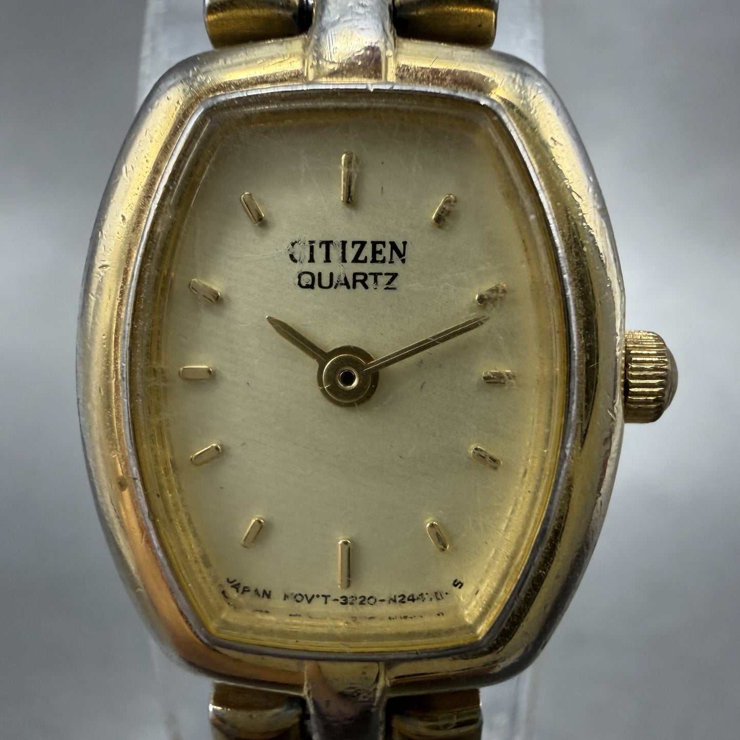 Citizen Watch Women 17mm Champagne Dial Gold Tone Oval 3220S41207 New battery1