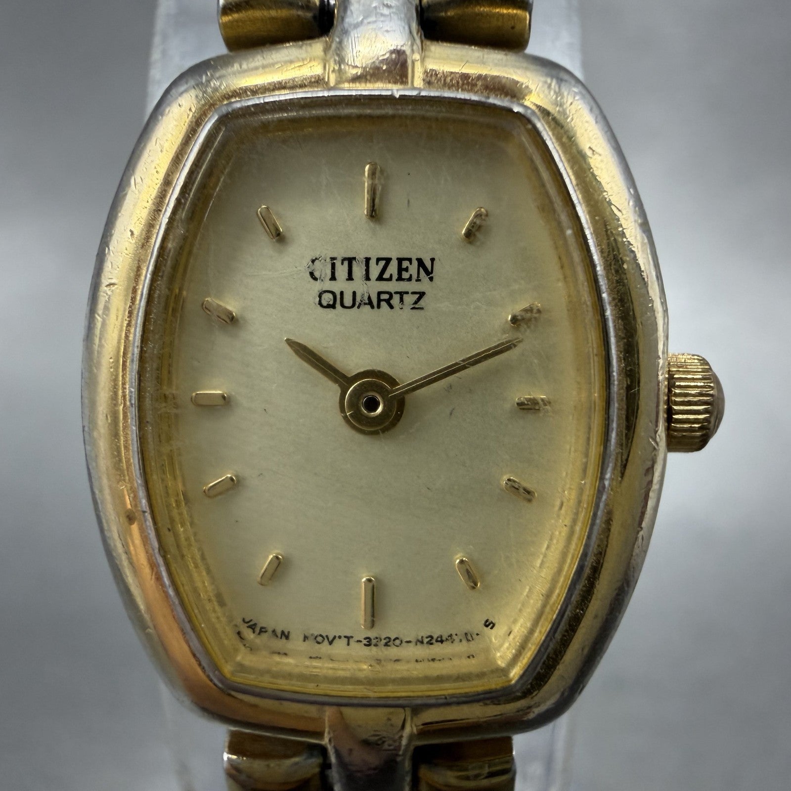 Citizen Watch Women 17mm Champagne Dial Gold Tone Oval 3220S41207 New battery1