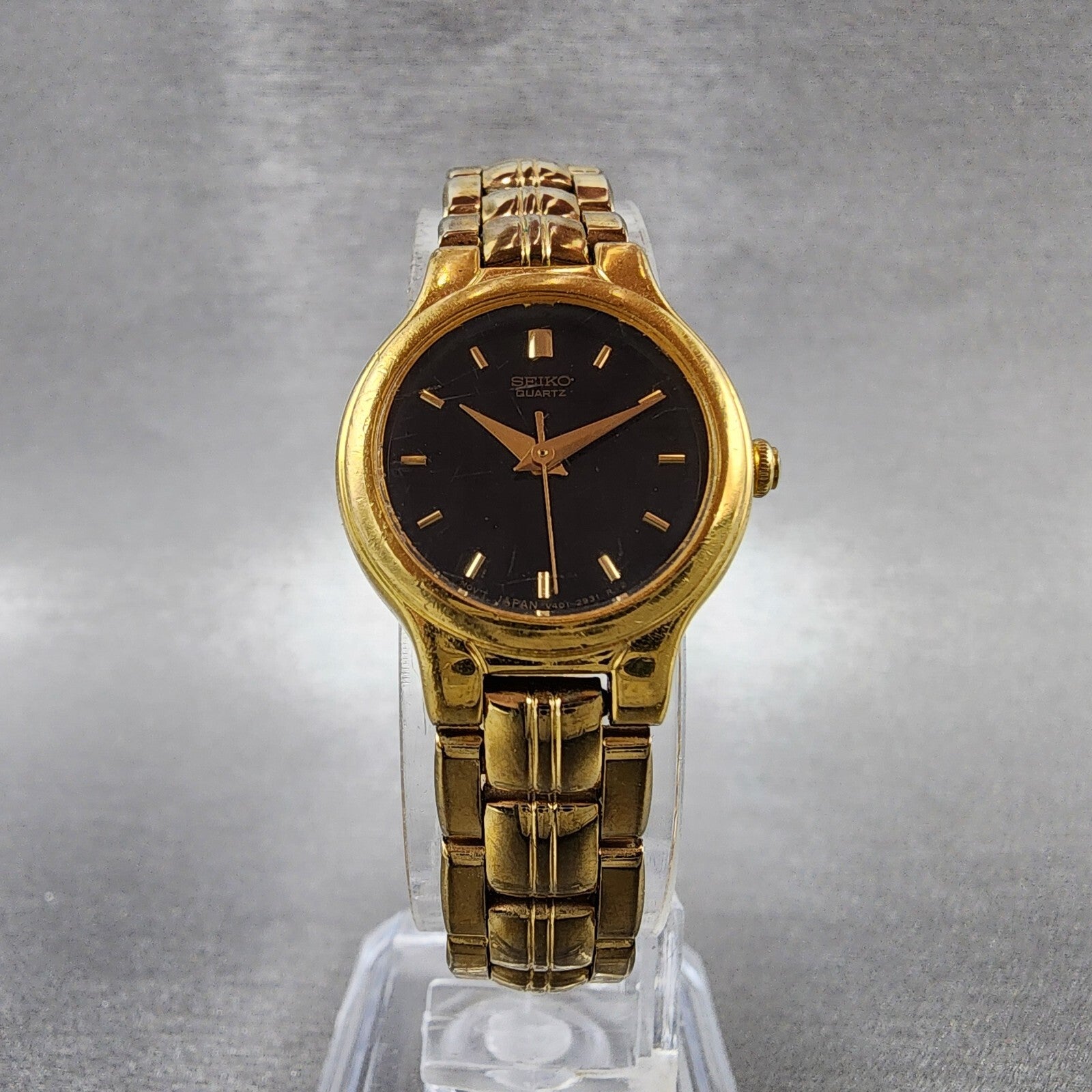 Seiko Watch Women 21mm Black Dial Gold Tone Round V4011111 New Battery5
