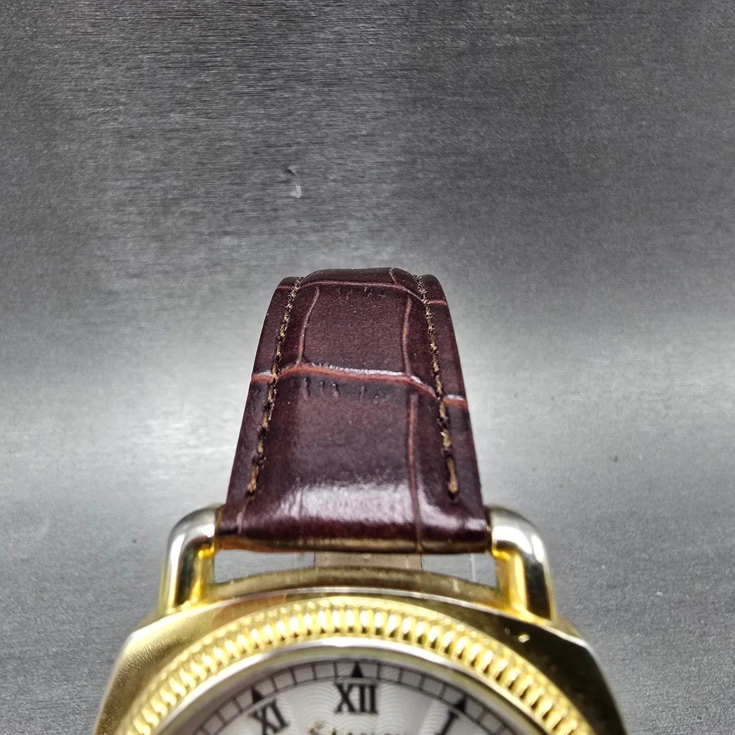 Stauer Watch Men 40mm Silver Dial Gold Tone Date Round Leather New battery4
