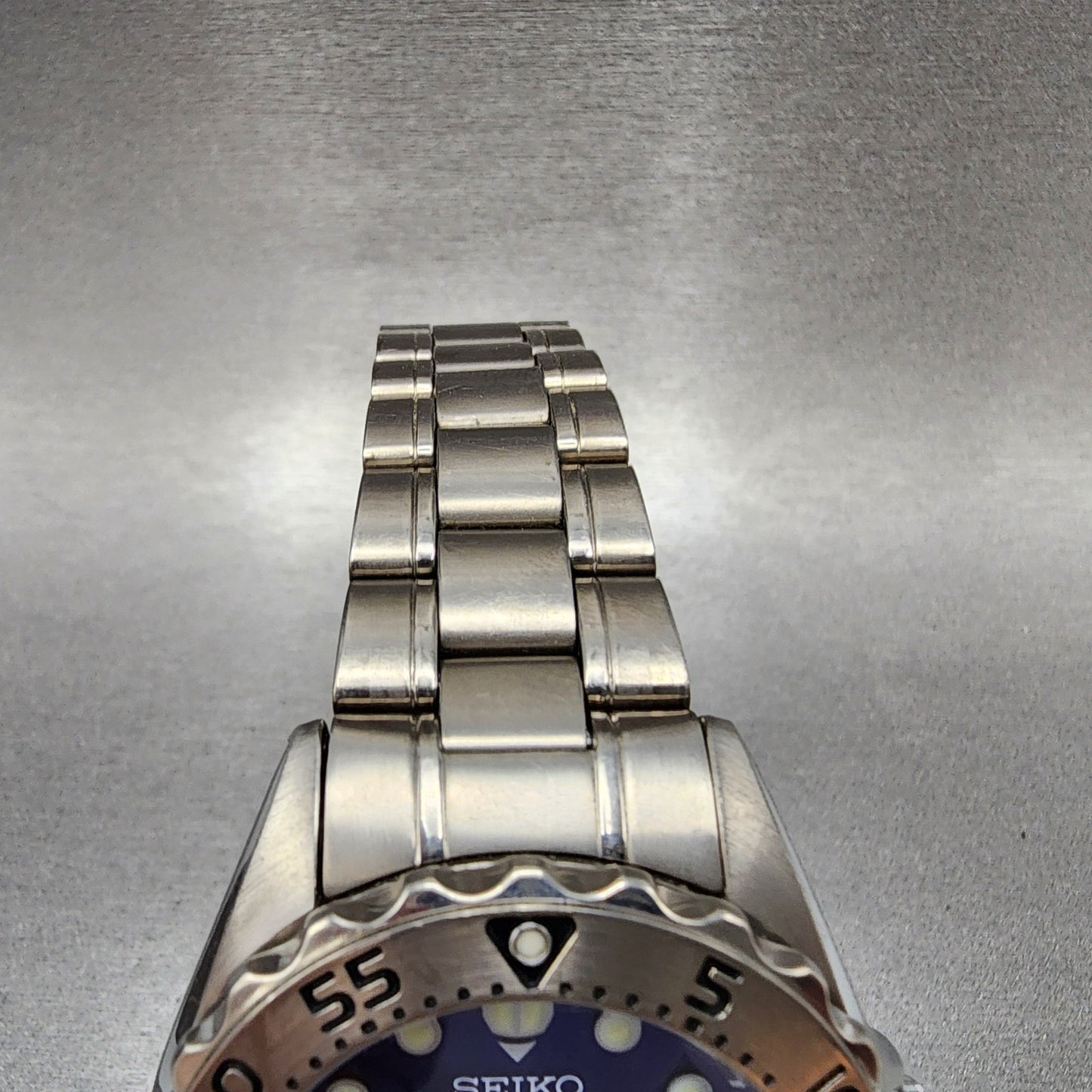 Seiko Prospex Diver Watch Men 41mm Blue Dial Titanium Date Solar V1450AH0 Runs5