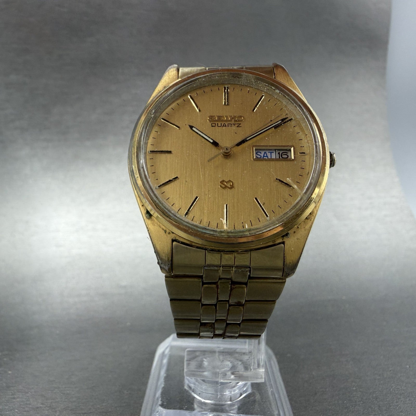 Seiko SQ Watch Men 35mm Gold Dial Gold Tone Daydate Round 5Y23-8040 New Battery5