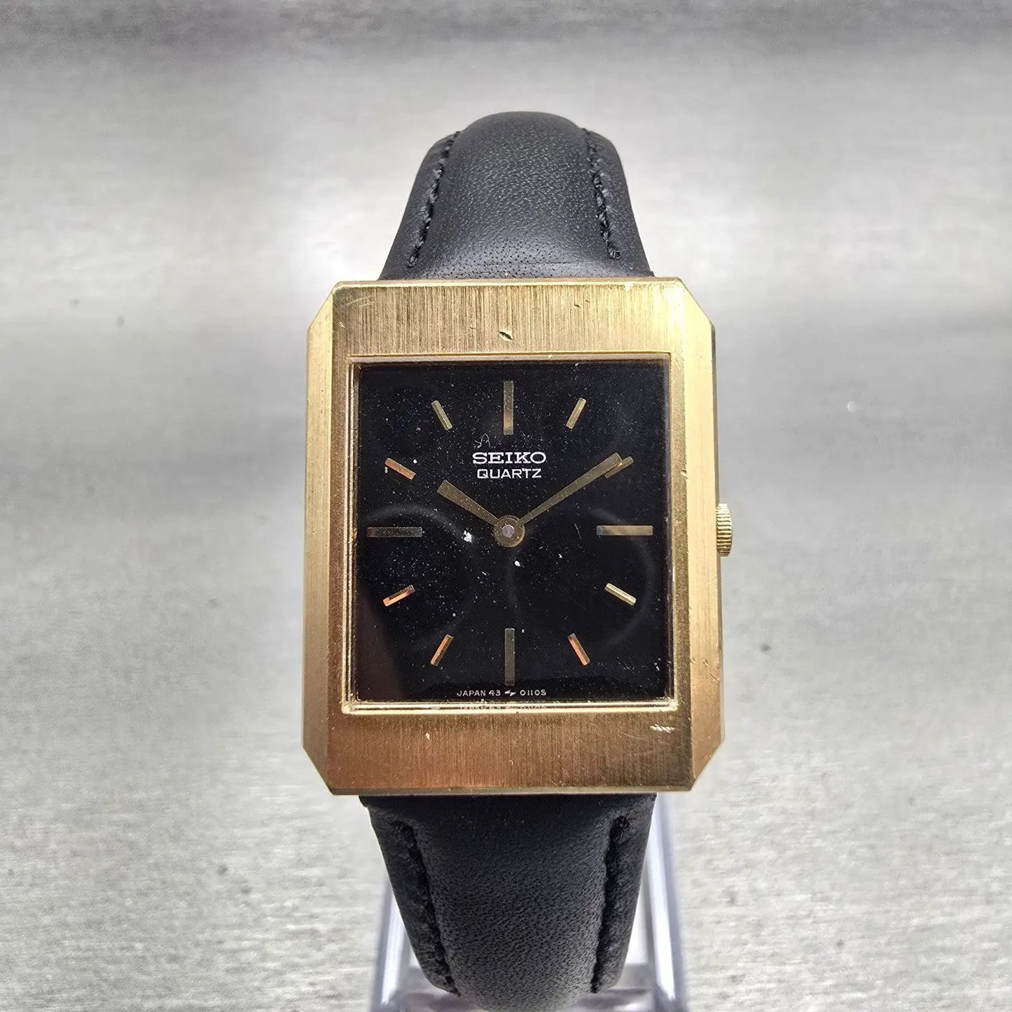 Seiko Watch Men 23mm Black Dial Gold Tone Rectangle 43-3049 New Battery Vintage0
