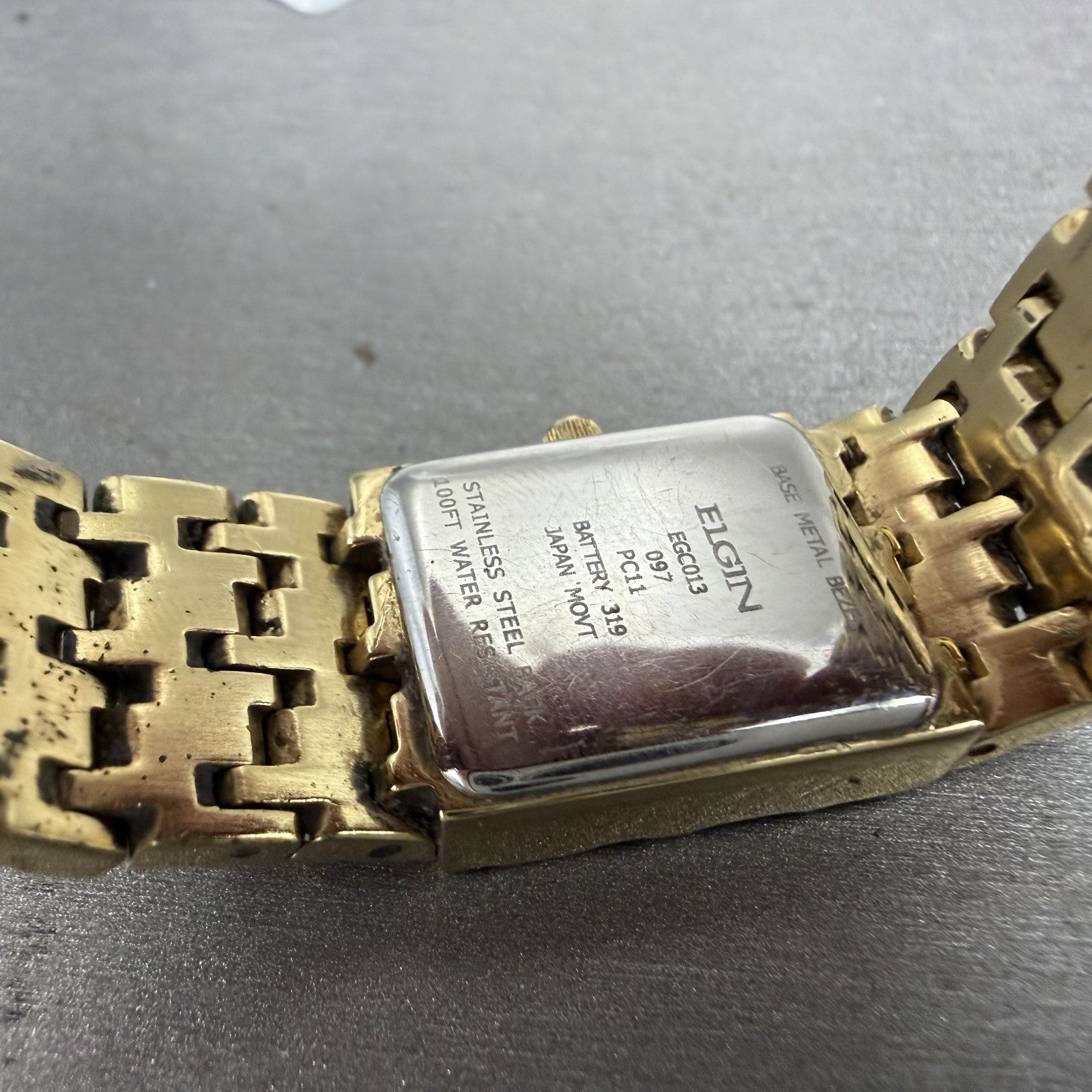 Elgin Tank Watch Women 17mm White Dial Gold Tone Rectangle New Battery9