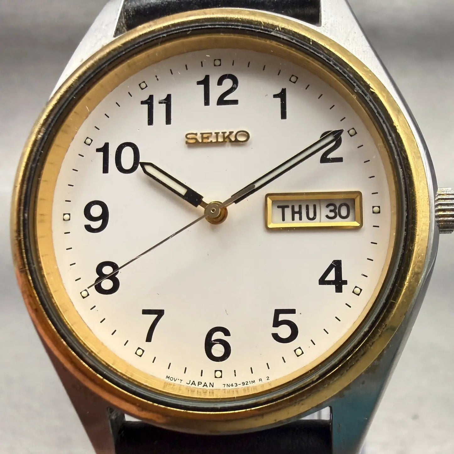 48304894