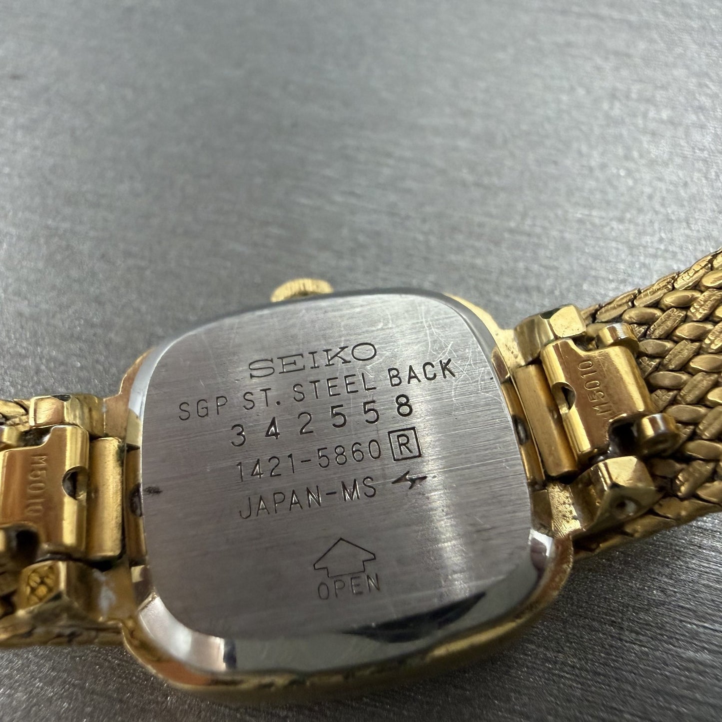 Seiko Watch Women 19mm Champagne Dial Gold Tone Rectangle 1421-5860 New Battery9