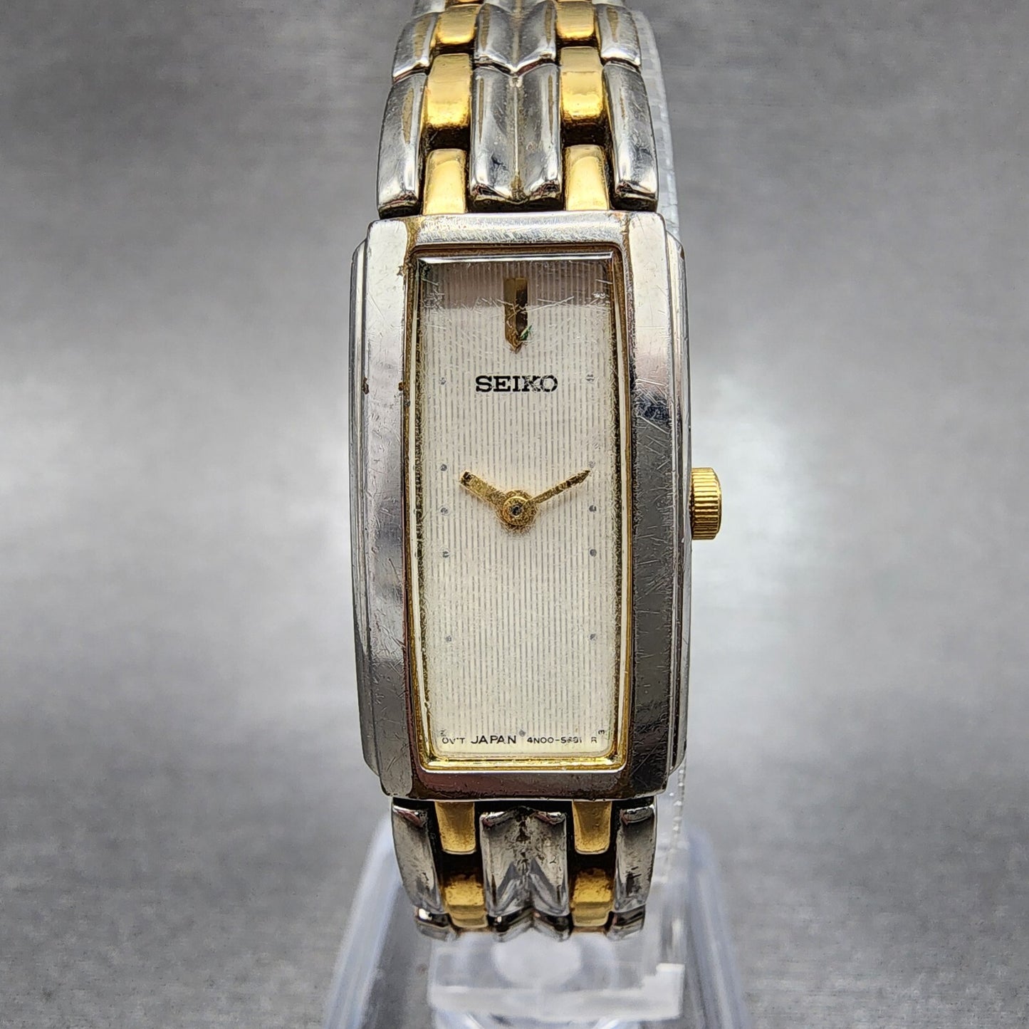 Seiko Tank Watch Women 15mm Cream Dial Two Tone Rectangle 4N007089 New Battery0