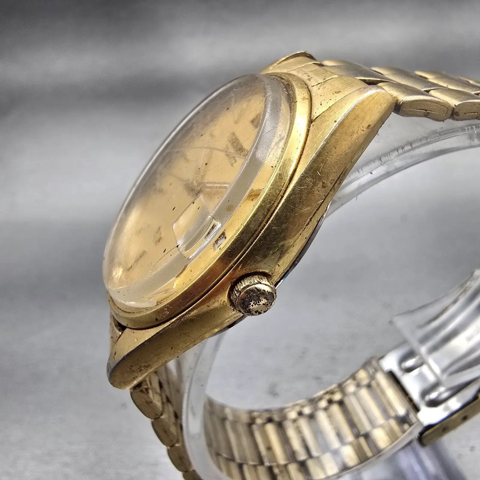Seiko SQ Watch Men 32mm Gold Dial Gold Tone Date Round 5Y22-6009 New Battery VTG2