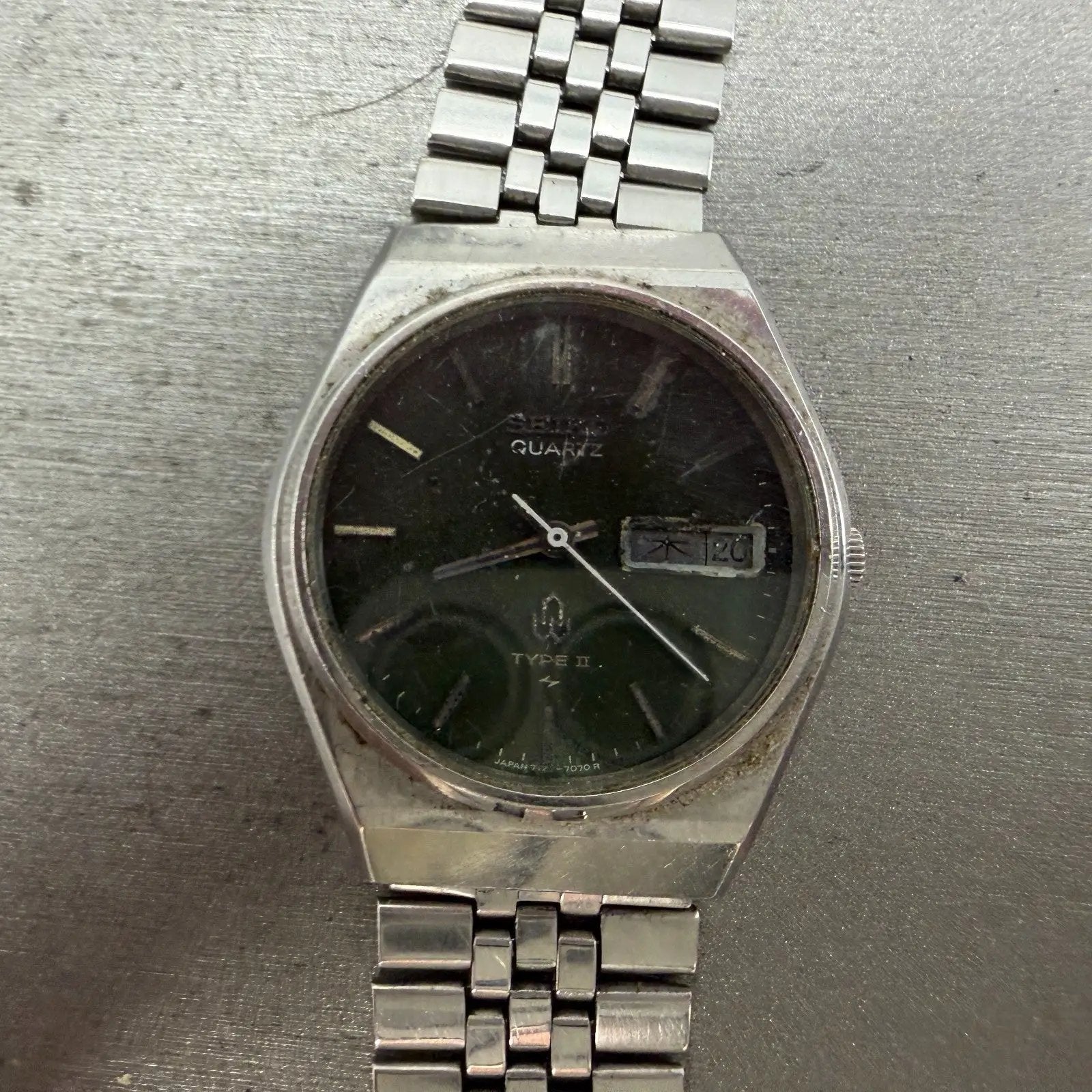 47930952