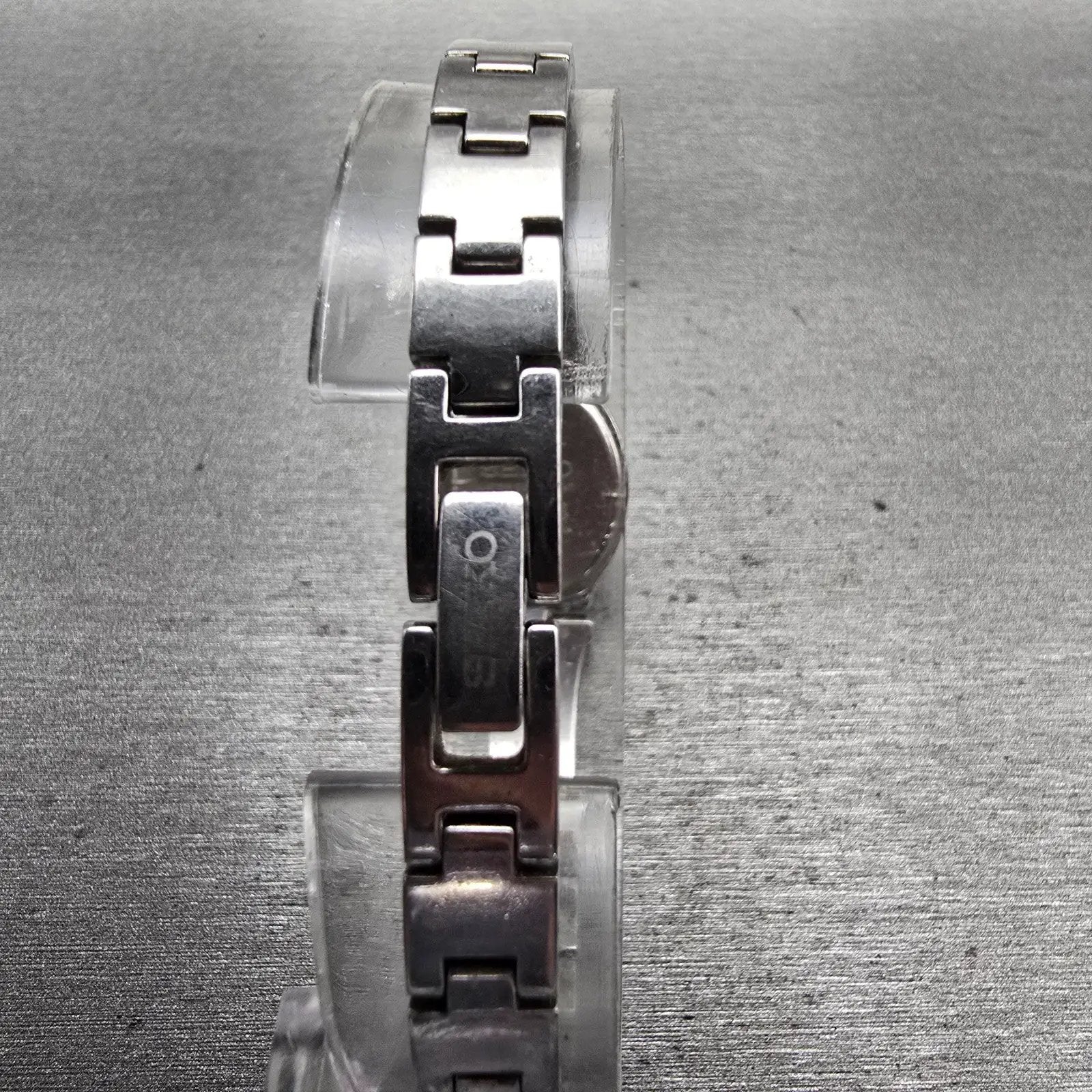 Seiko Watch Women 17mm White Dial Two Tone Oval 1N00-0KG0 New Battery Vintage7