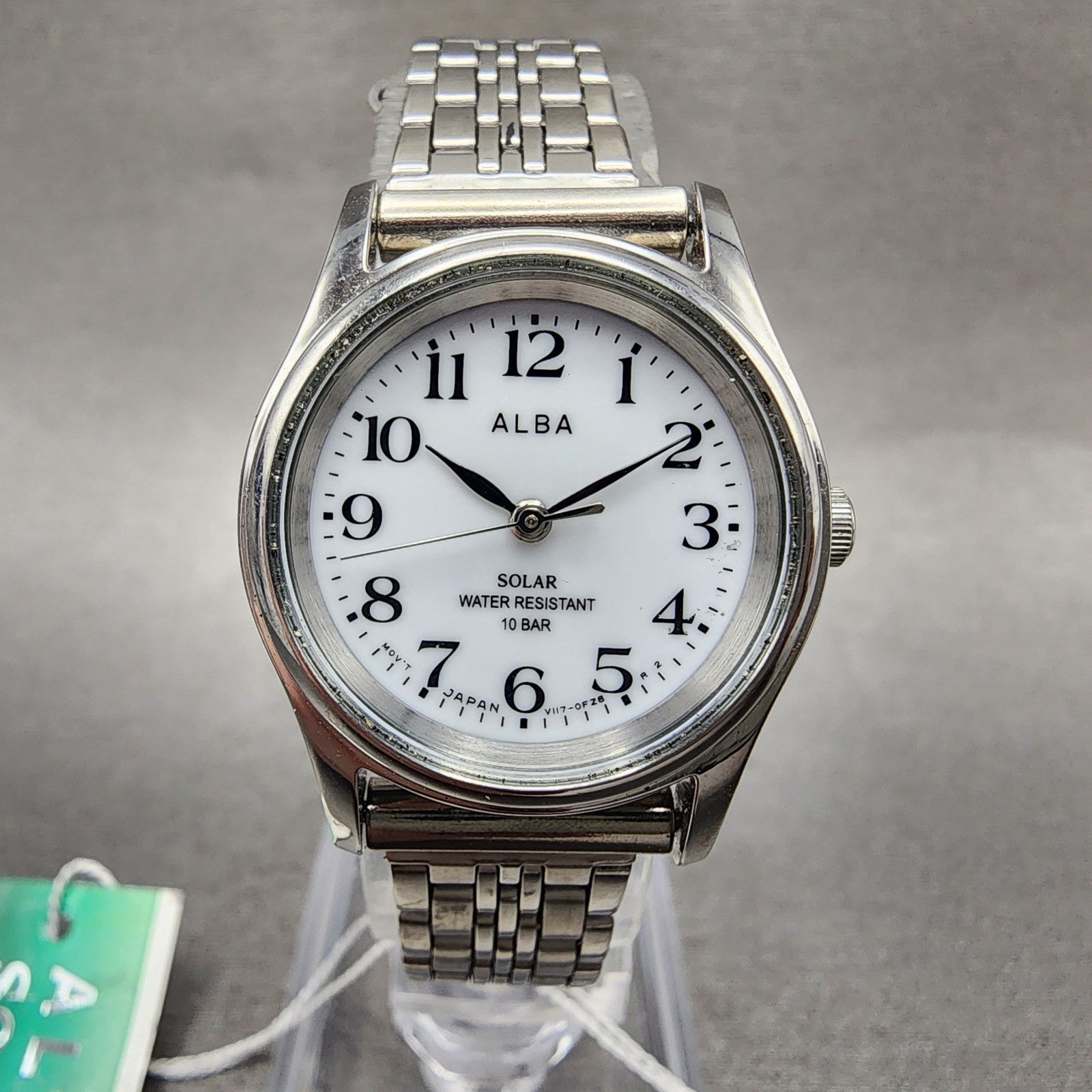 Seiko ALBA Solar Watch Women 25mm White Dial Silver Tone Round V1170AP0 Works0