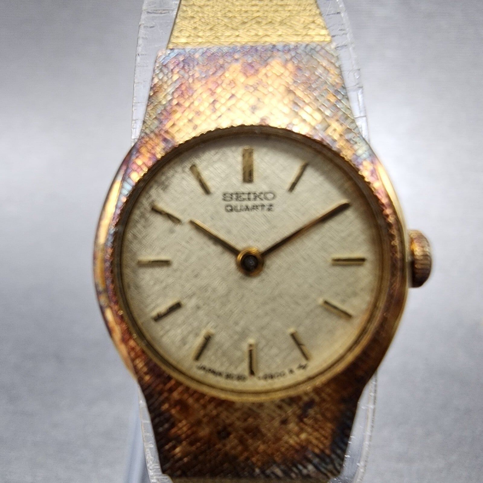 Seiko Watch Women 17mm Champange Dial Gold Tone Round 2C200149 New Battery1
