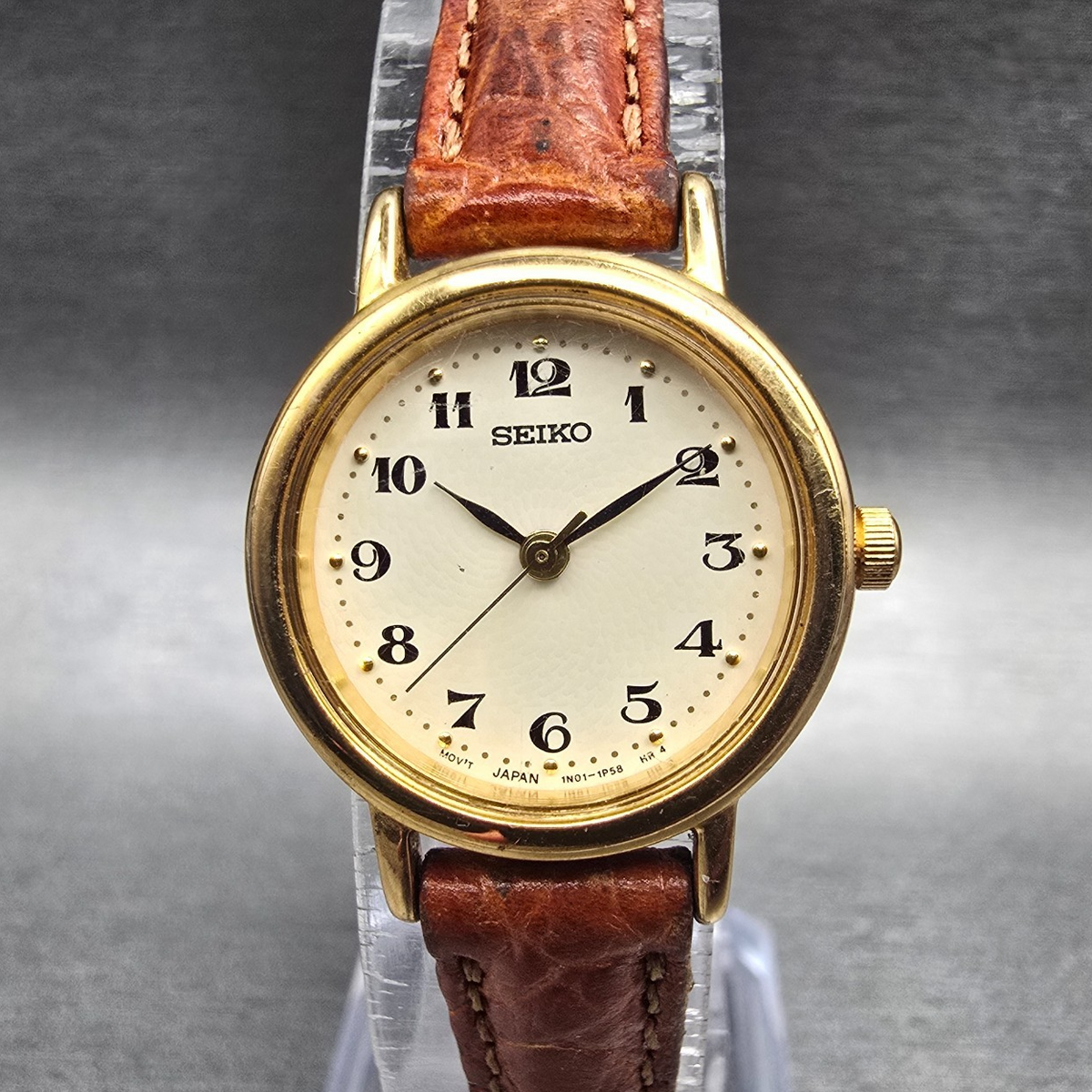 Seiko Watch Women 22mm Ivory Dial Gold Tone Round 1N01-0K40 New Battery VTG JP0