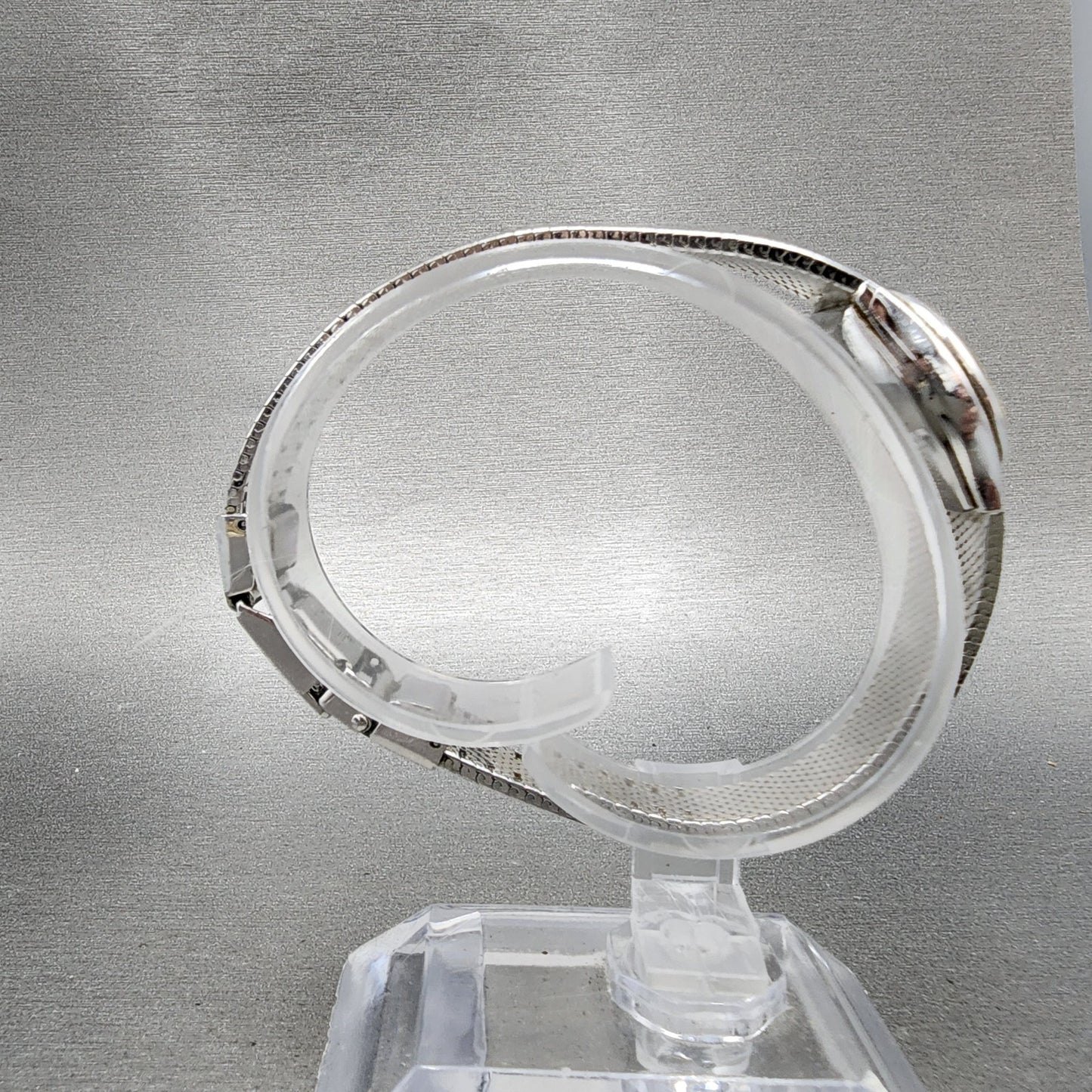 Seiko Watch Women 19mm Silver Dial Silver Tone Round 160079 New Battery8