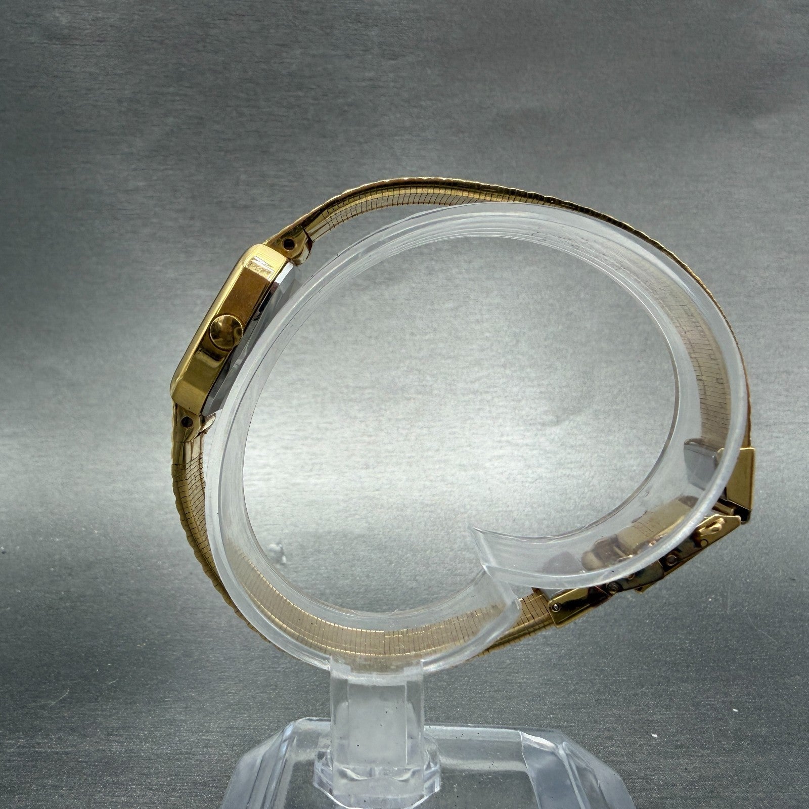 Seiko Watch Women 19mm Champagne Dial Gold Tone Rectangle 5421-5060 New Batt H5S6